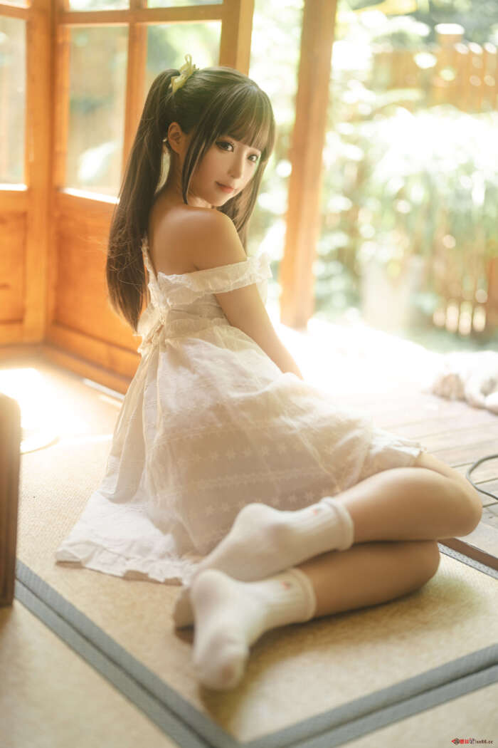 蠢沫沫 – 白吊带 [115P-1.13GB]