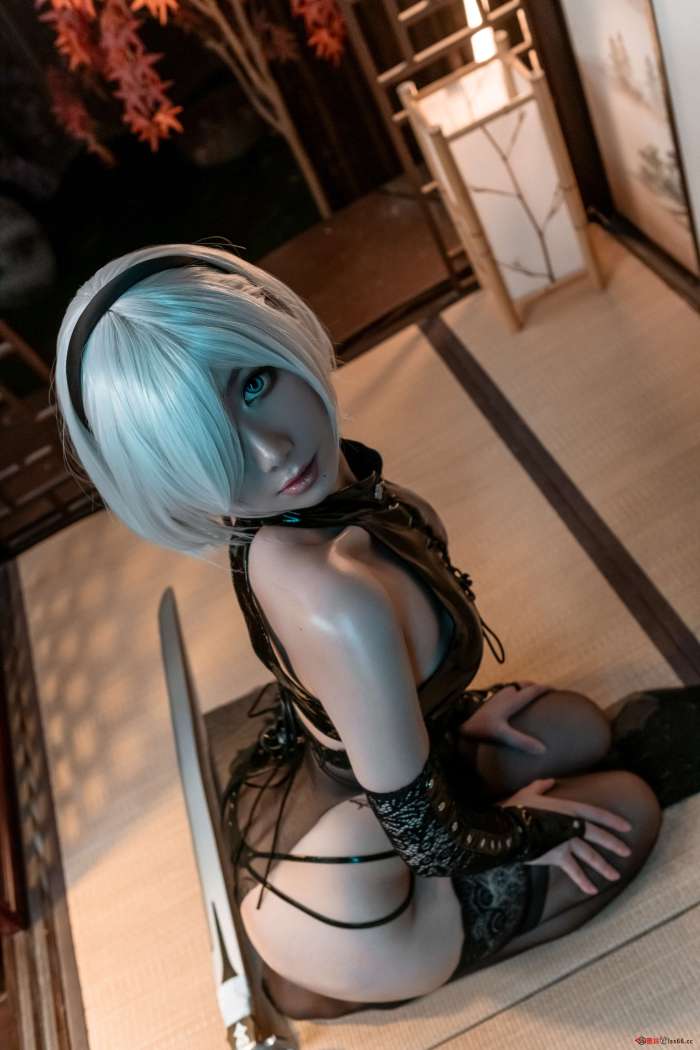 泉桃子 – 2B [24P639MB]