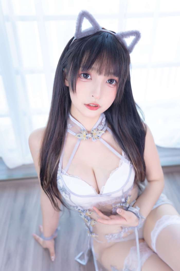 神楽坂真冬 – 羞涩喵喵 [75P-157MB]