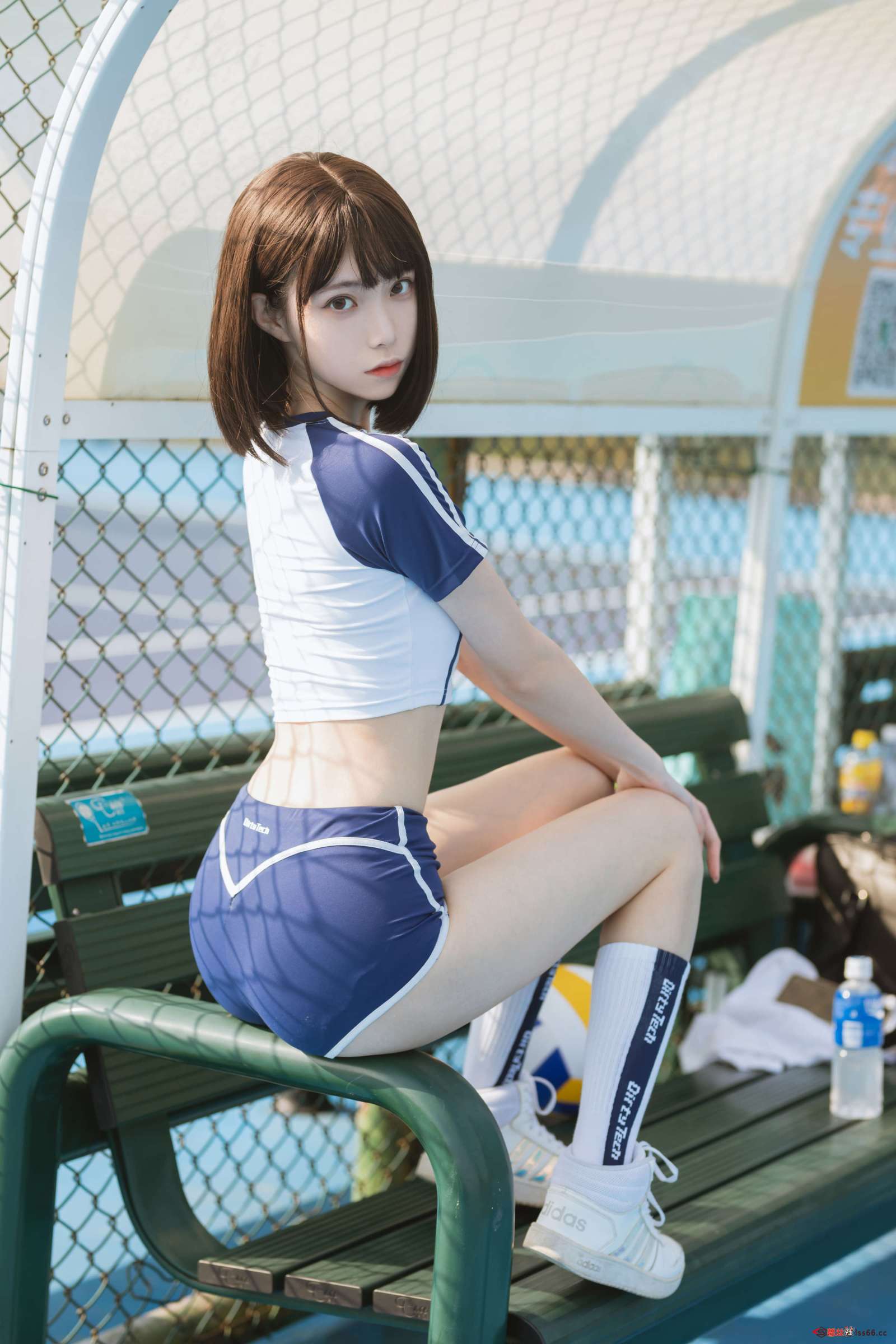 https://www.lss77.com/wp-content/uploads/2022/10/COVER-215-1600x2400.jpg