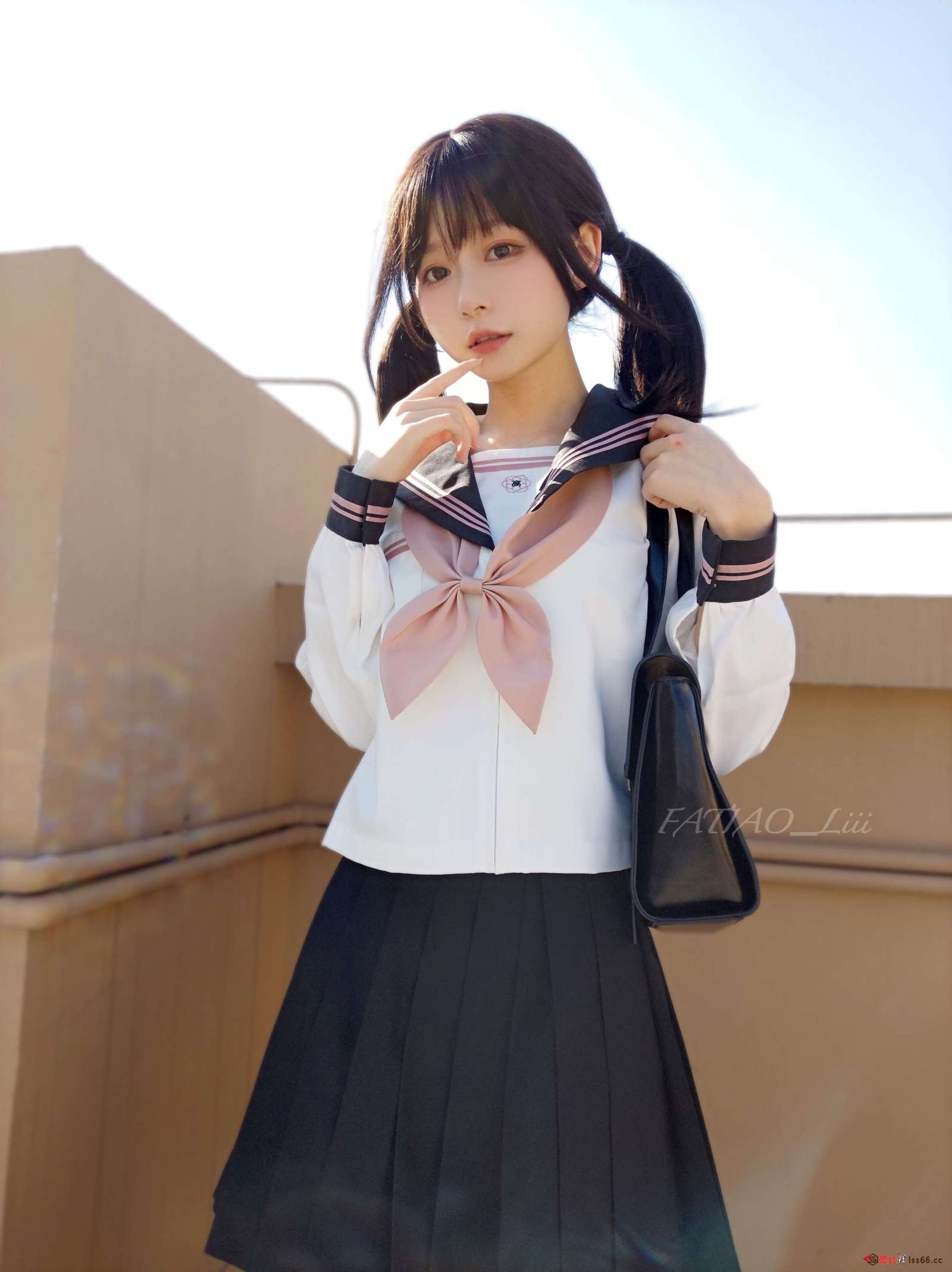 https://www.lss77.com/wp-content/uploads/2022/11/002-36-1600x2139.jpg