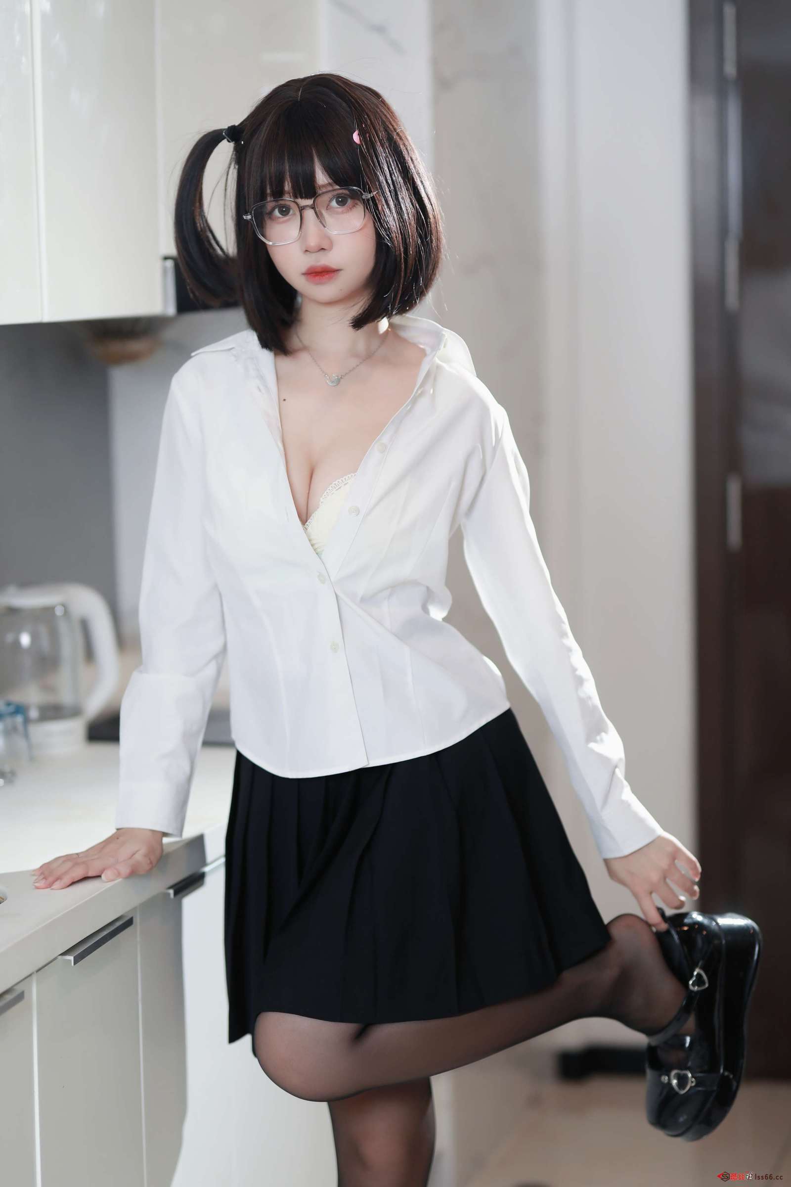 https://www.lss77.com/wp-content/uploads/2022/11/8-8-1600x2400.jpg