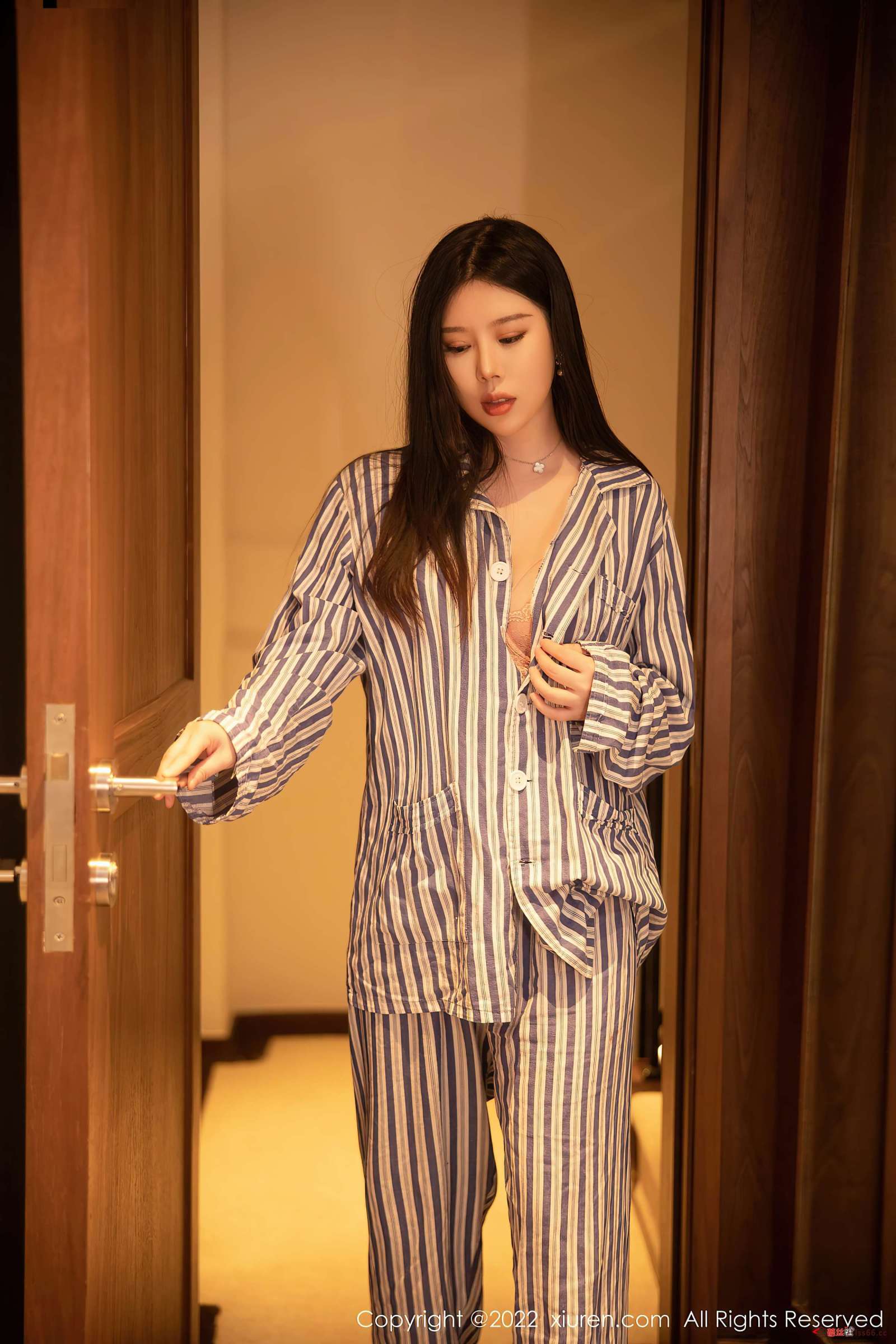 https://www.lss77.com/wp-content/uploads/2022/12/003-216-1600x2400.jpg