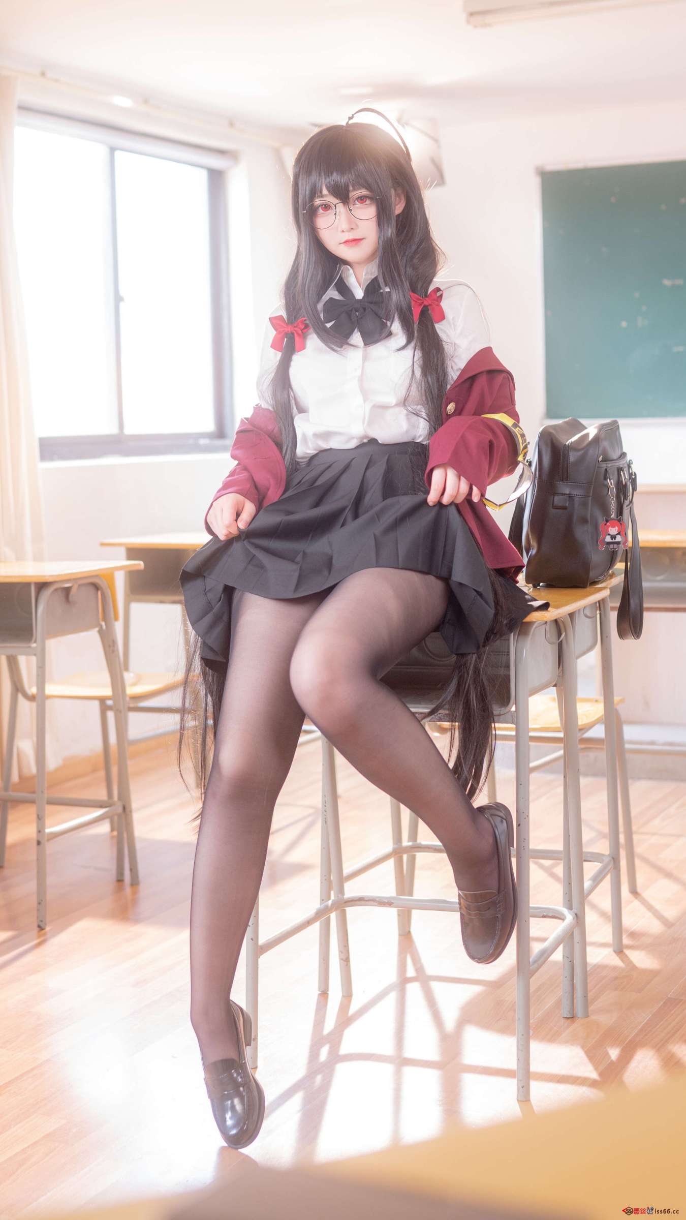 https://www.lss77.com/wp-content/uploads/2022/12/019-266-1350x2400.jpg