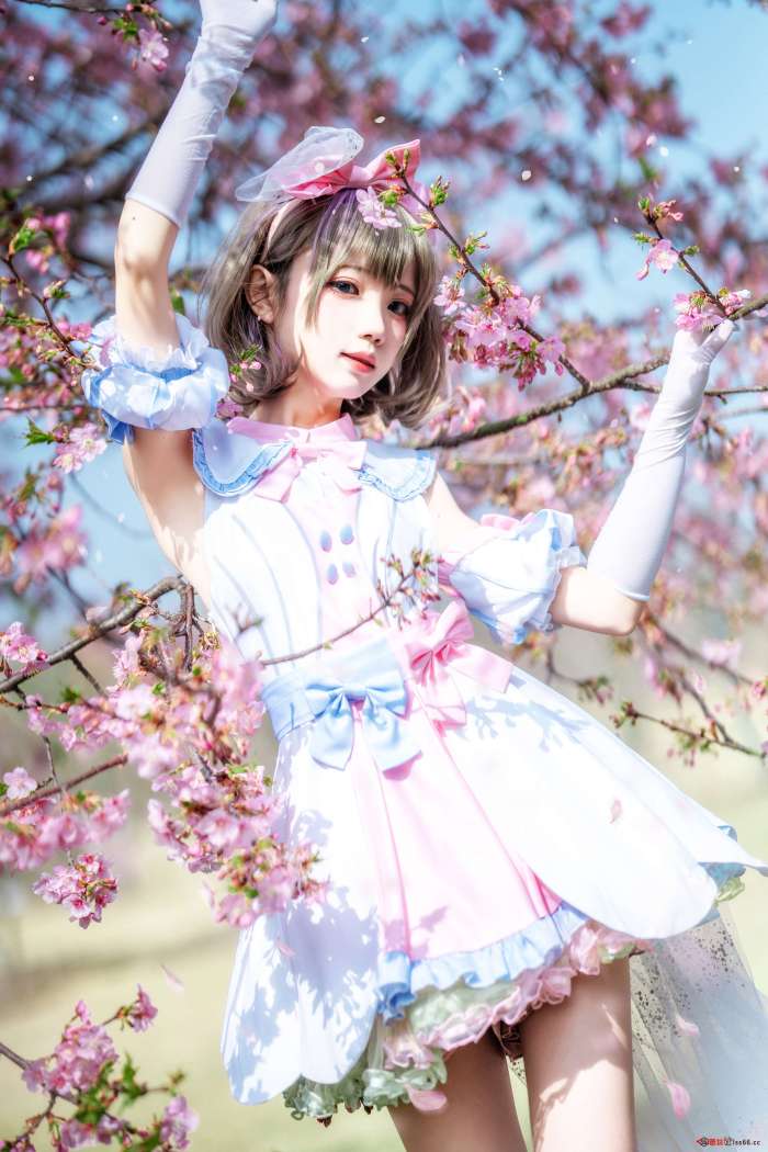 花柒Hana – 唐可可打歌服[9P-101MB]