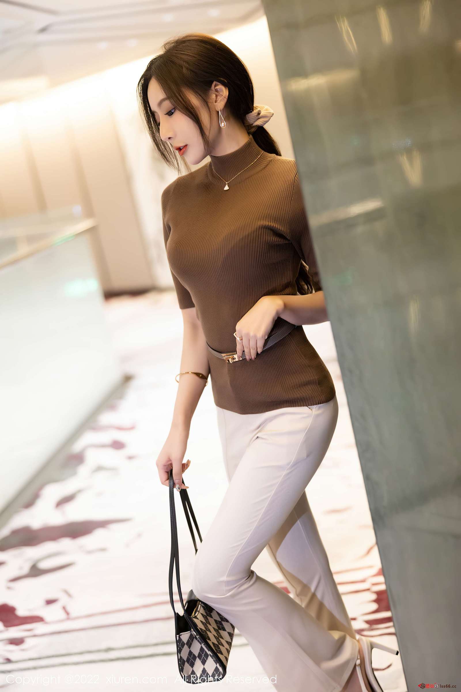 https://www.lss77.com/wp-content/uploads/2023/01/1673414639-926abae84a4bd33-1600x2400.jpg