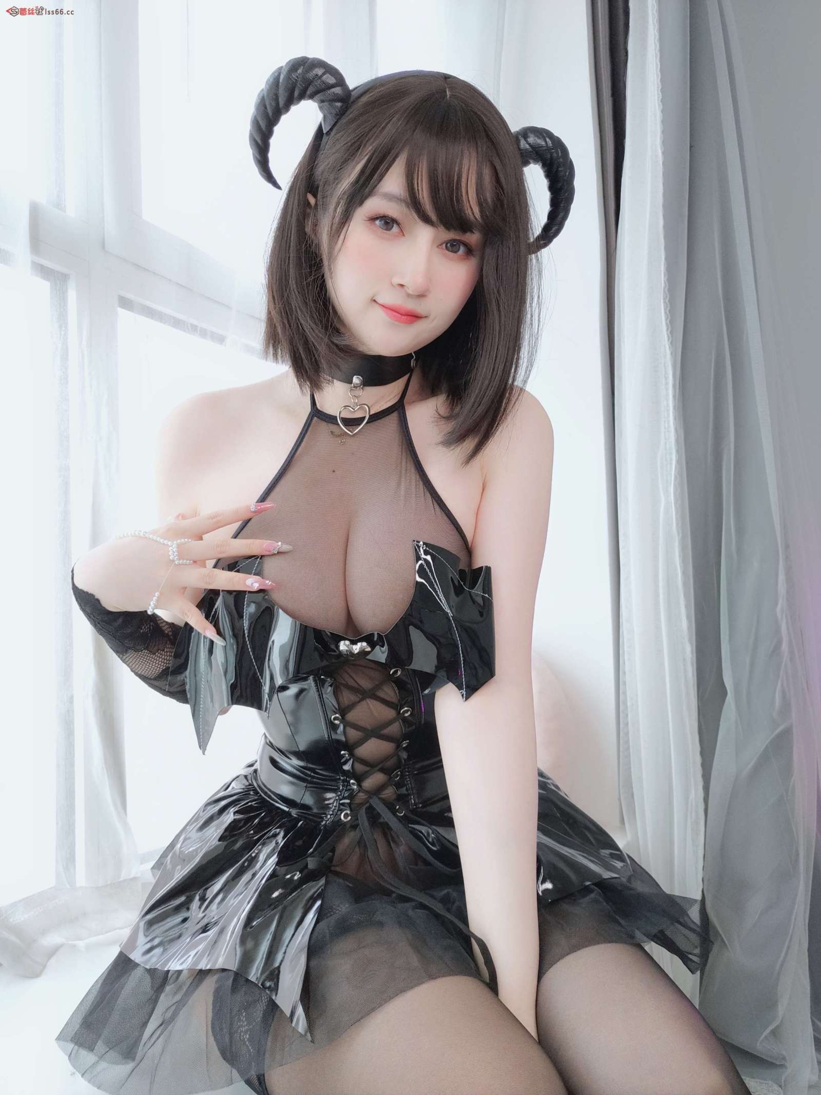 https://www.lss77.com/wp-content/uploads/2023/01/1673509629-cd00692c3bfe592-1600x2133.jpg