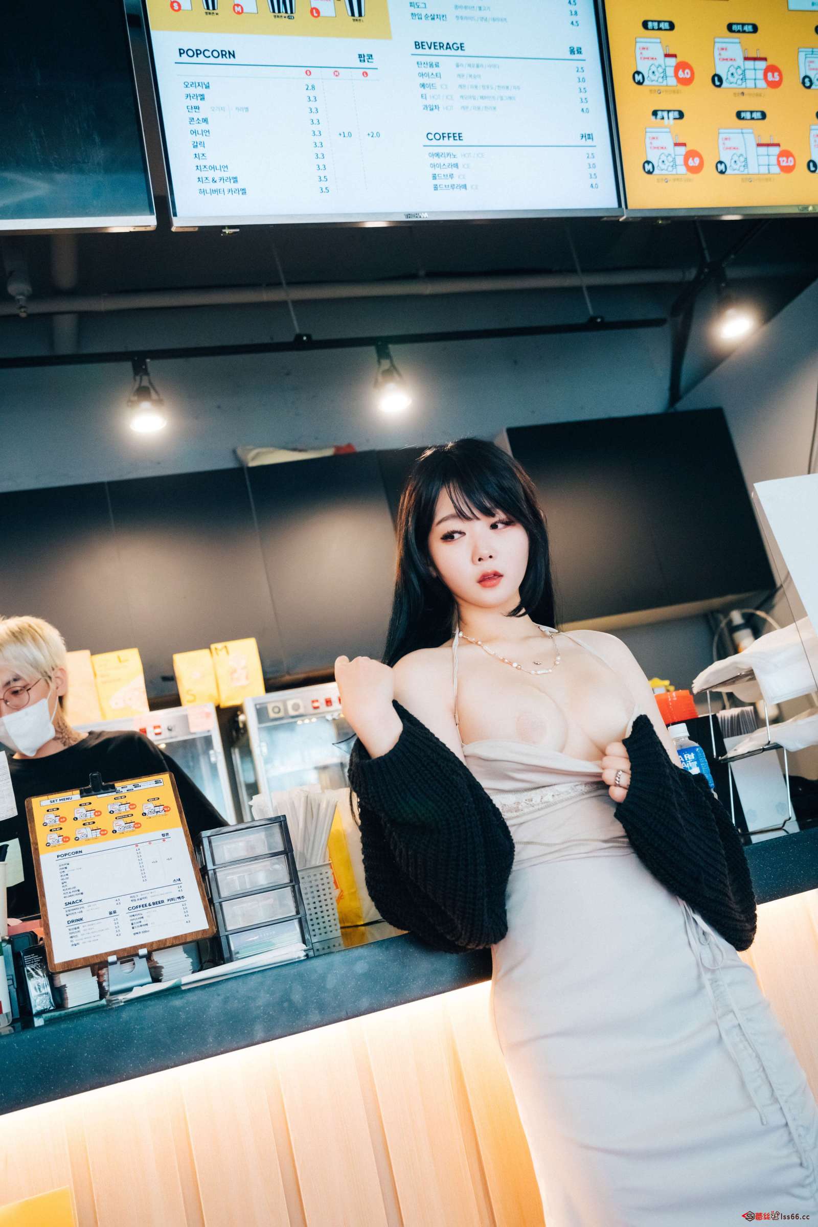 https://www.lss77.com/wp-content/uploads/2023/01/1673522366-c51ce410c124a10-1600x2400.jpg