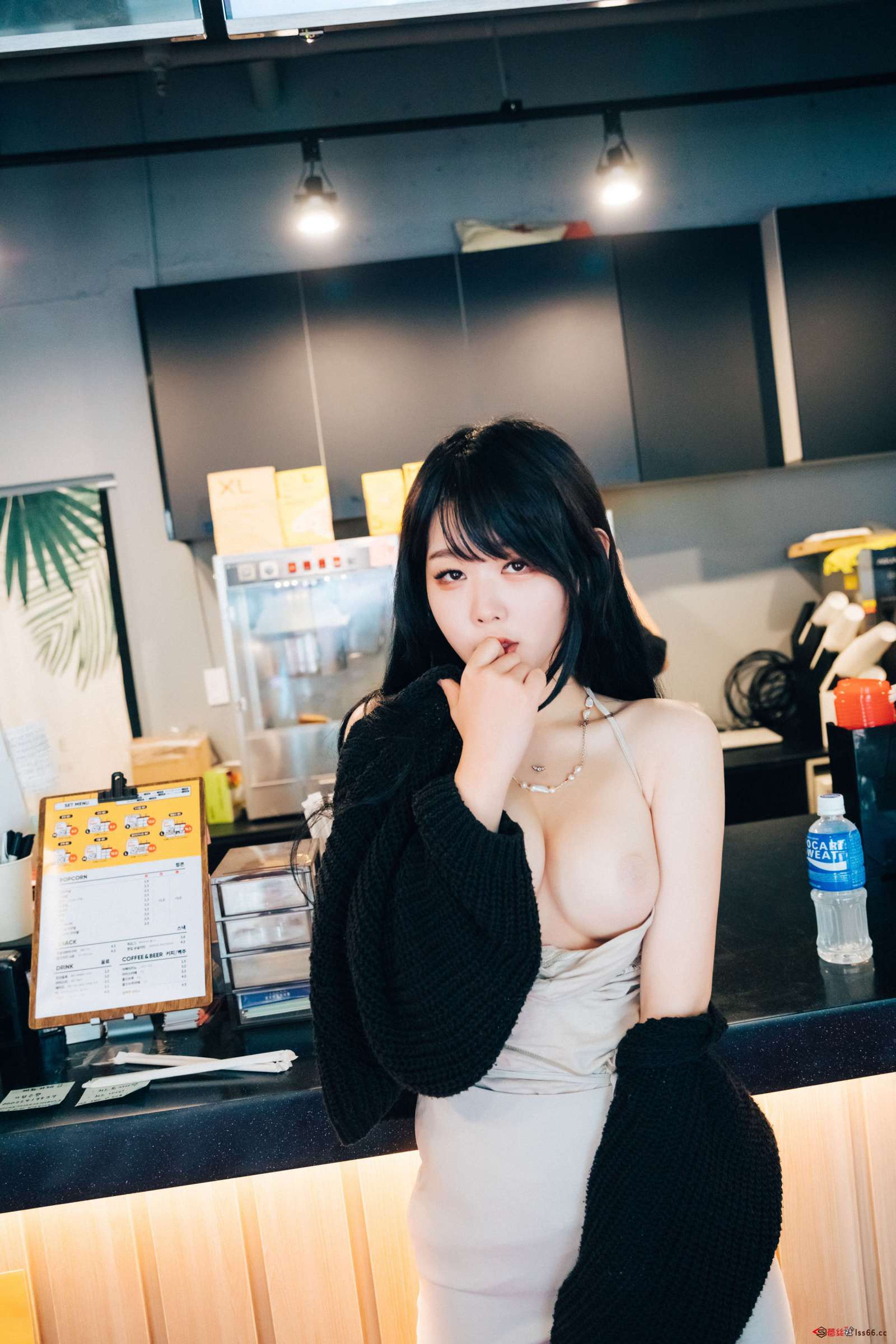 https://www.lss77.com/wp-content/uploads/2023/01/1673522595-c74d97b01eae257-1600x2400.jpg