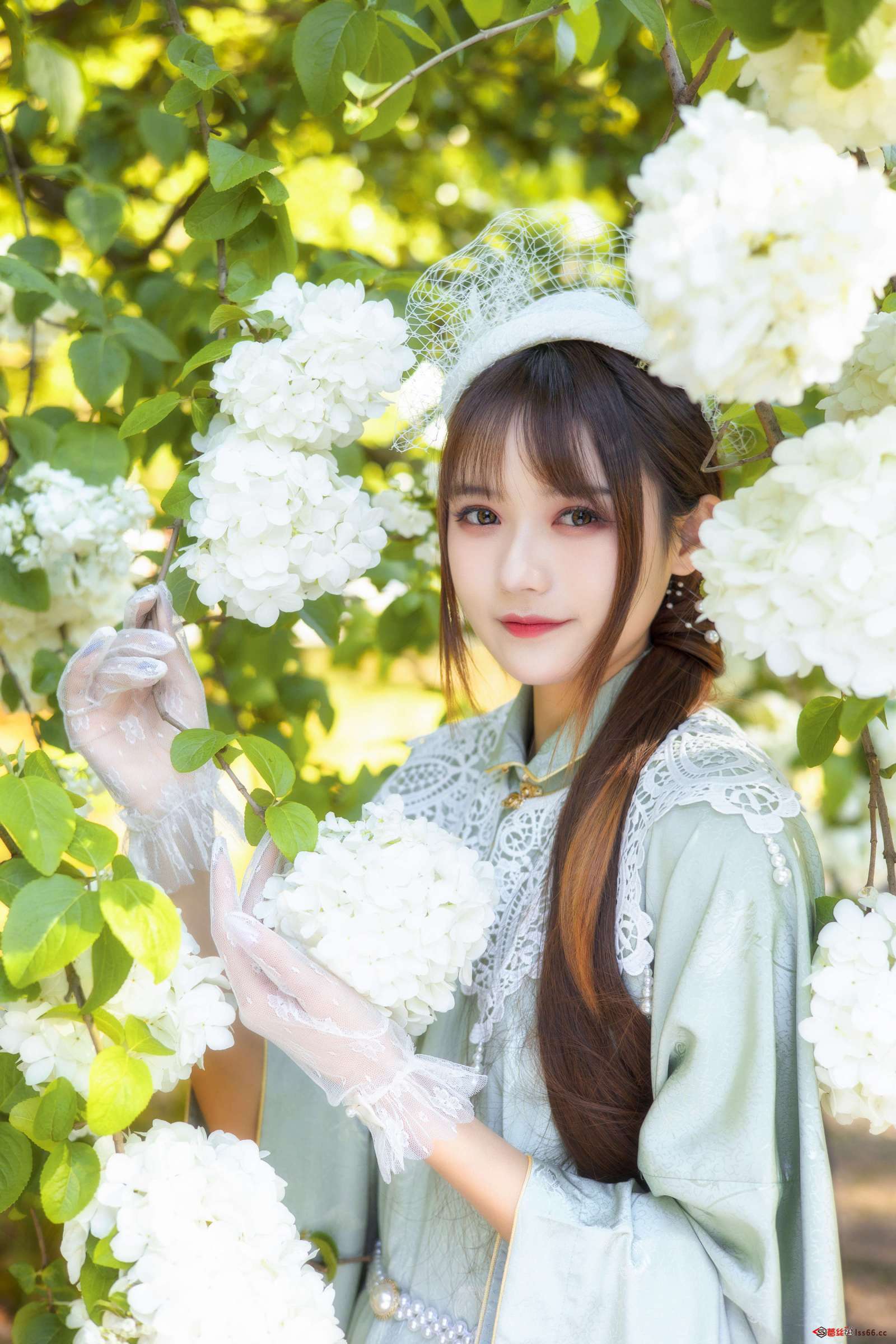 https://www.lss77.com/wp-content/uploads/2023/01/1674798546-c4de9fe96832a87-1600x2400.jpg