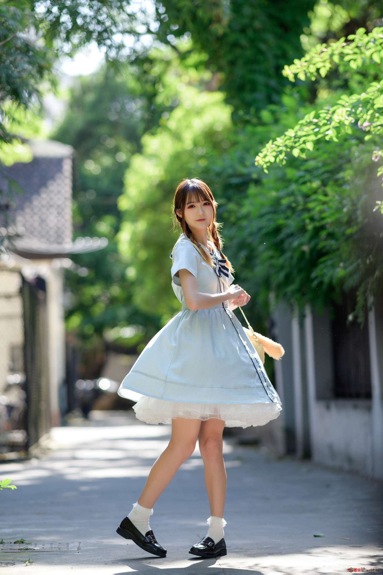 https://www.lss77.com/wp-content/uploads/2023/01/1674843548-7f8bb0fe8b33780-1600x2400.jpg