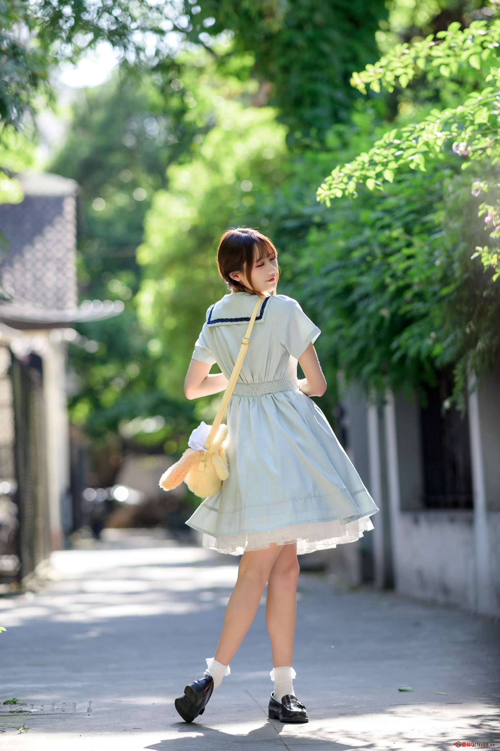 https://www.lss77.com/wp-content/uploads/2023/01/1674843554-6950aac2d7932e1-1597x2400.jpg