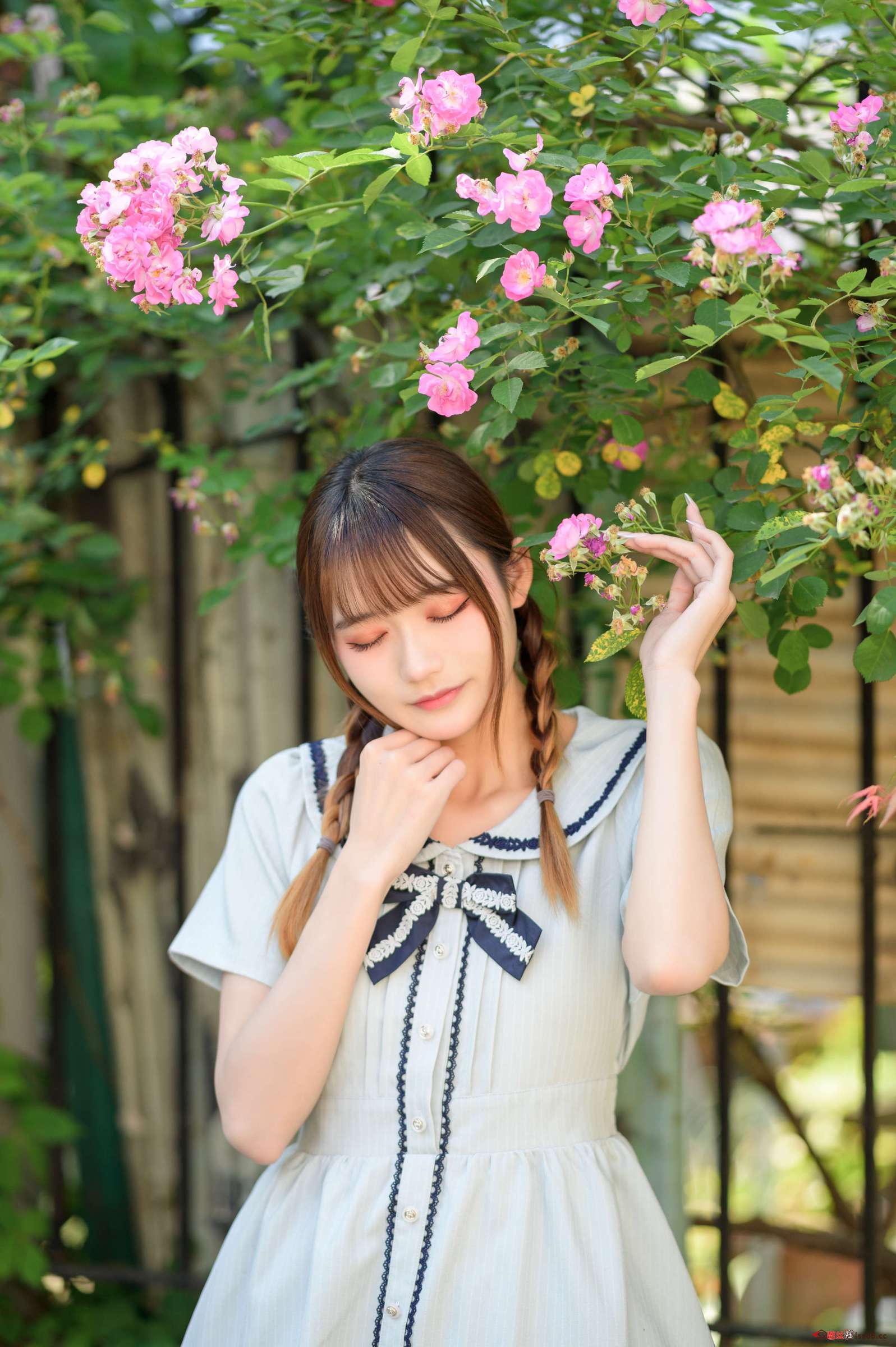 https://www.lss77.com/wp-content/uploads/2023/01/1674843646-0e7e3cf0ded4d9d-1597x2400.jpg