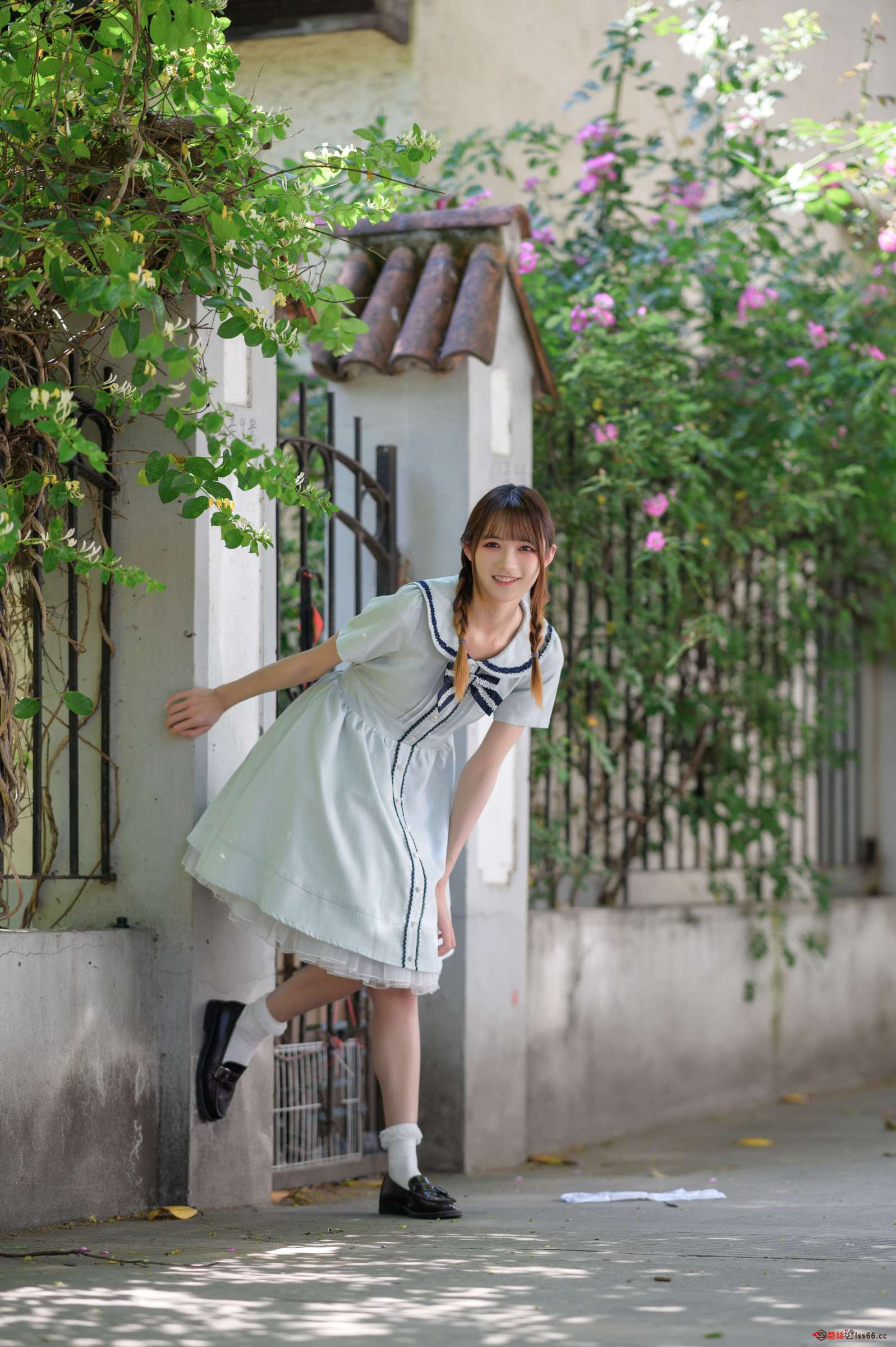 https://www.lss77.com/wp-content/uploads/2023/01/1674843766-1d0d2cade49078f-1597x2400.jpg