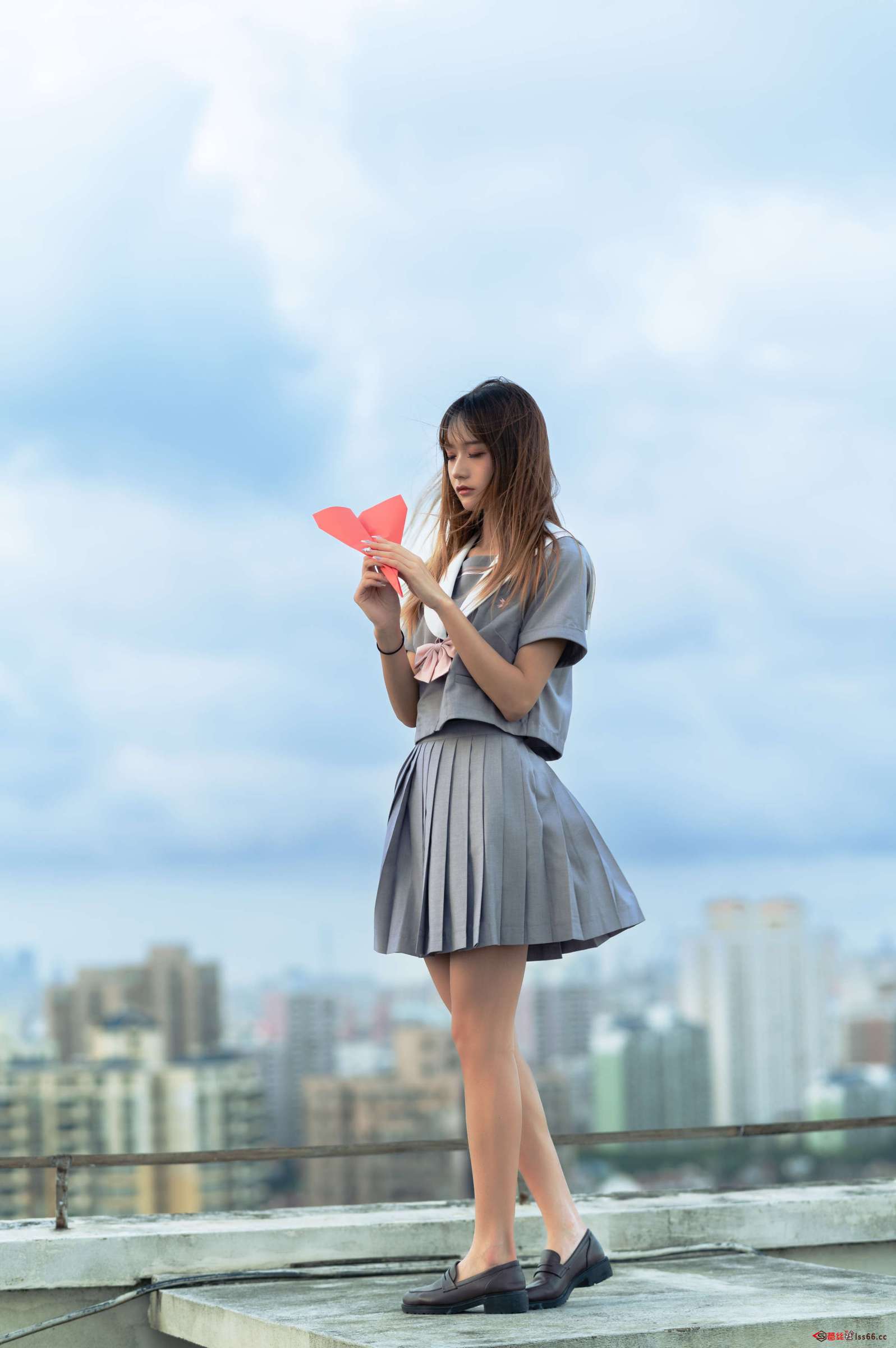 https://www.lss77.com/wp-content/uploads/2023/01/1674930213-096ec814d2392f3-1597x2400.jpg