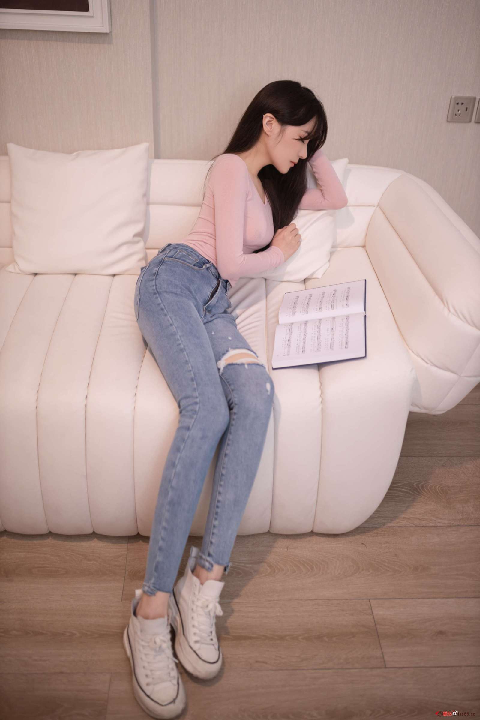 https://www.lss77.com/wp-content/uploads/2023/02/1675186725-d39934ce111a864-1600x2400.jpg