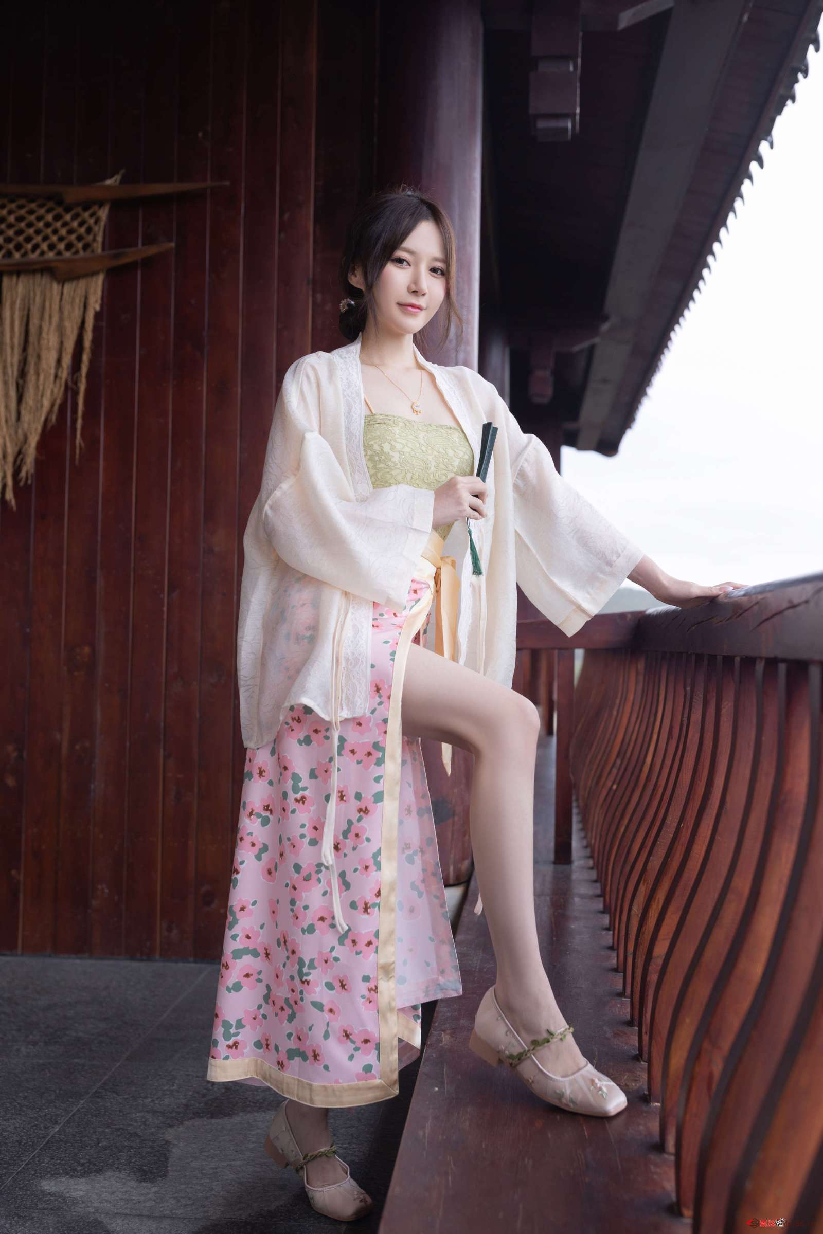 https://www.lss77.com/wp-content/uploads/2023/02/1675405549-93dd4de5cddba2c-1600x2400.jpg