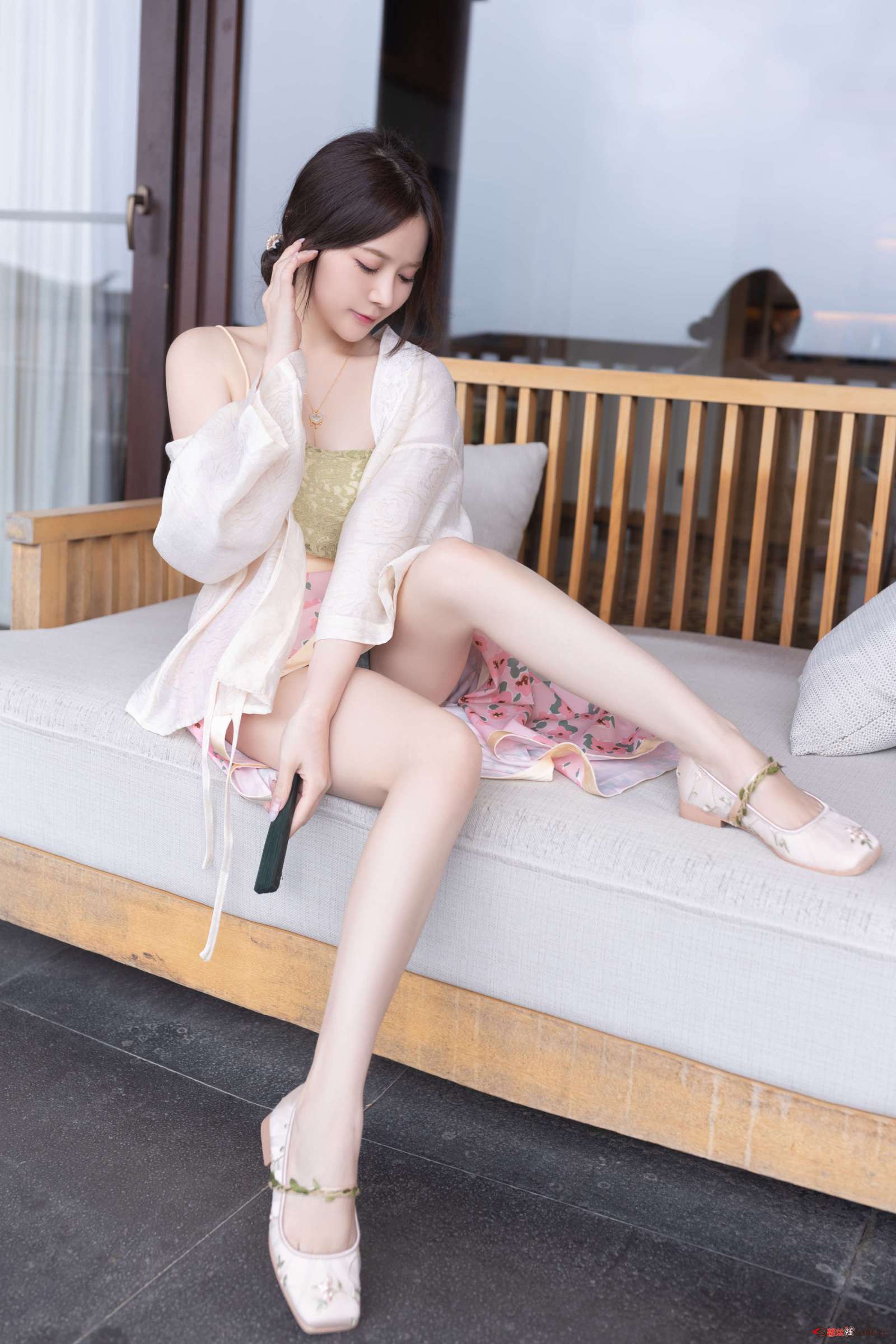 https://www.lss77.com/wp-content/uploads/2023/02/1675405821-7658d0d2112eb26-1600x2400.jpg