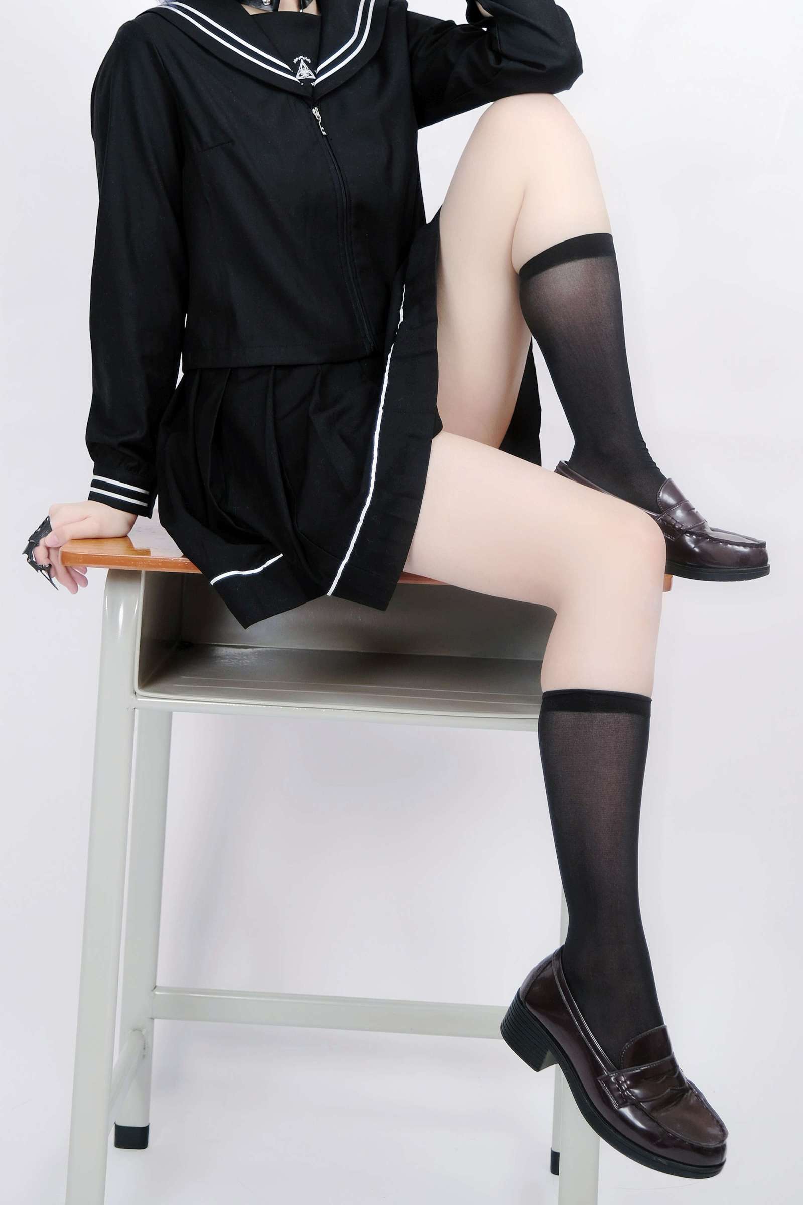 https://www.lss77.com/wp-content/uploads/2023/02/1675871477-6858fb45a3d3aef-1600x2400.jpg