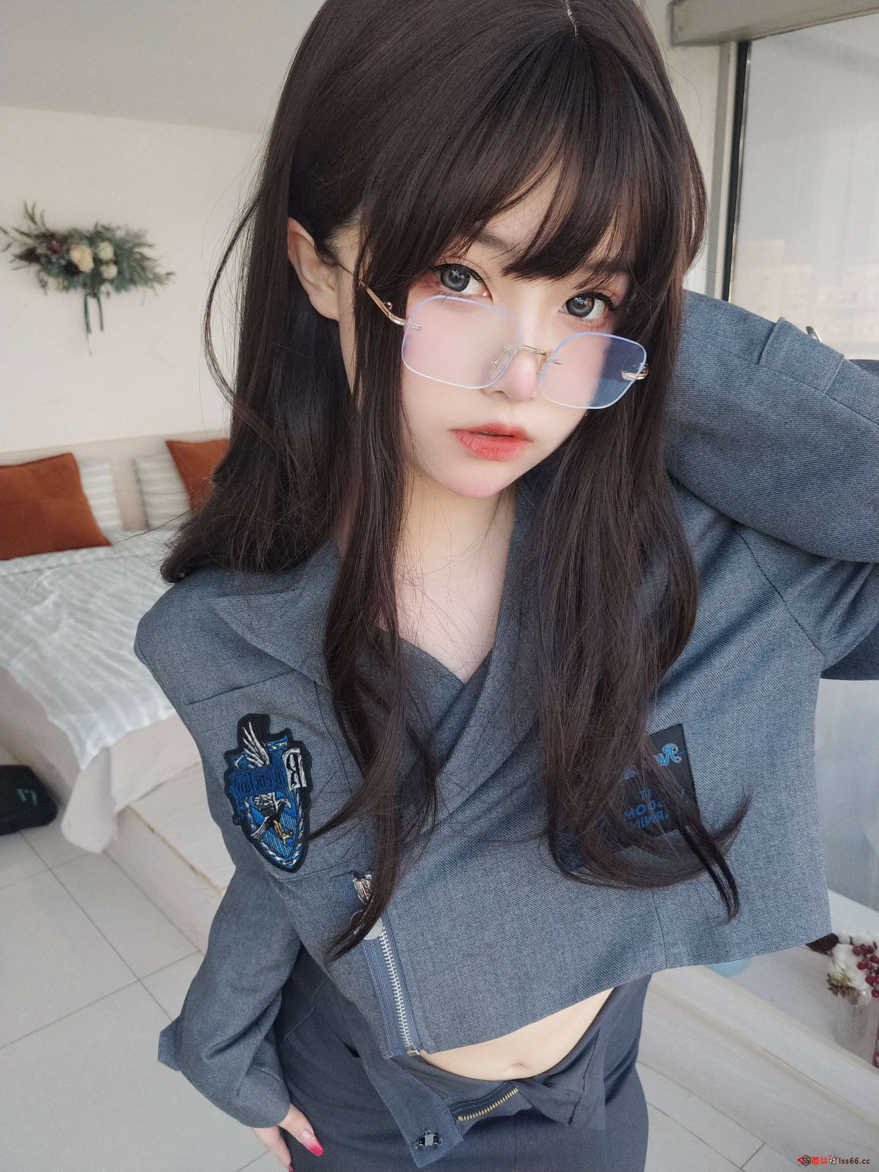 https://www.lss77.com/wp-content/uploads/2023/02/1675878432-926abae84a4bd33-1800x2400.jpg