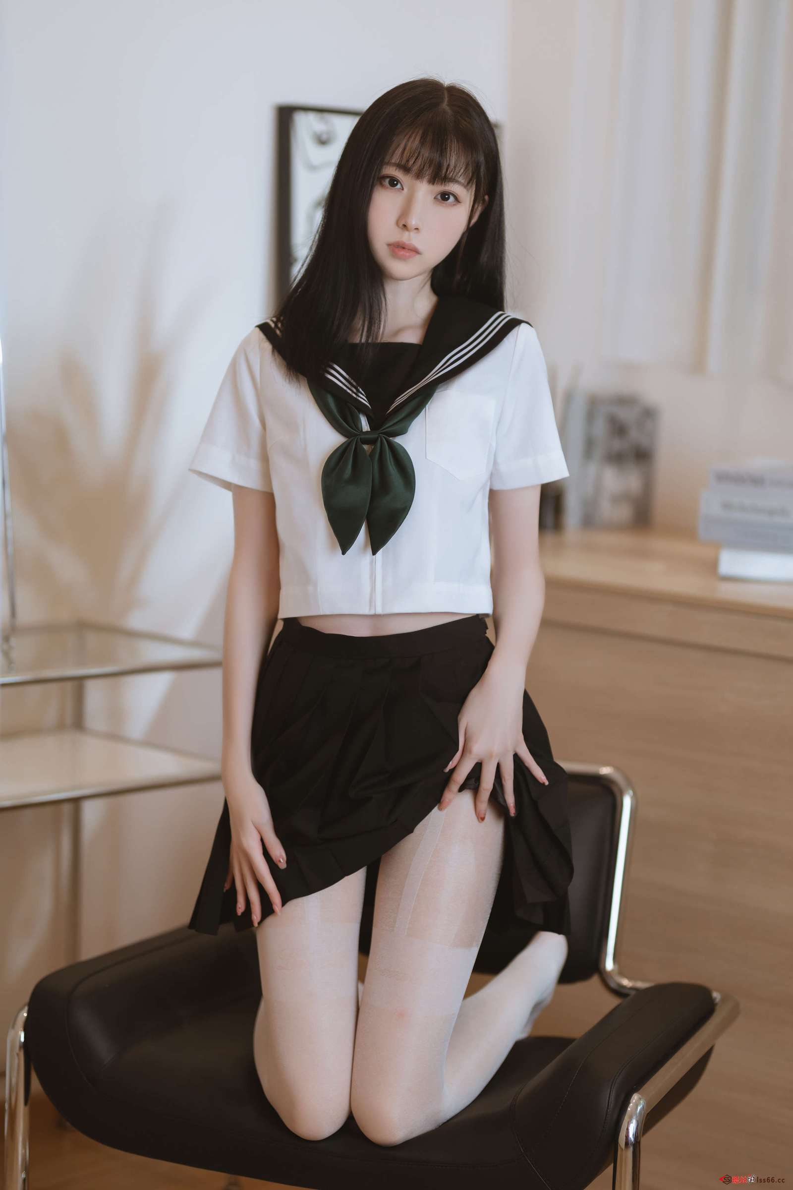 https://www.lss77.com/wp-content/uploads/2023/02/1676463318-c3f484315c27d75-1600x2400.jpg
