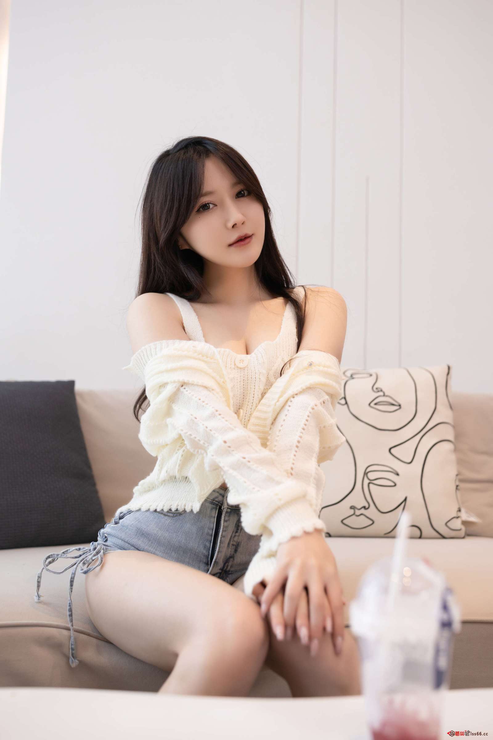 https://www.lss77.com/wp-content/uploads/2023/02/1676879276-e88a49bccde359f-1600x2400.jpg