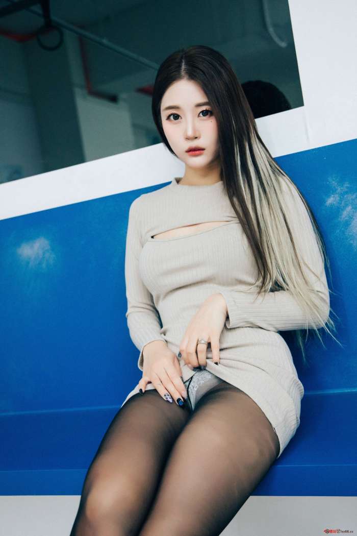 [LOOZY] Bomi – Bondage subway [100P-2.13GB]