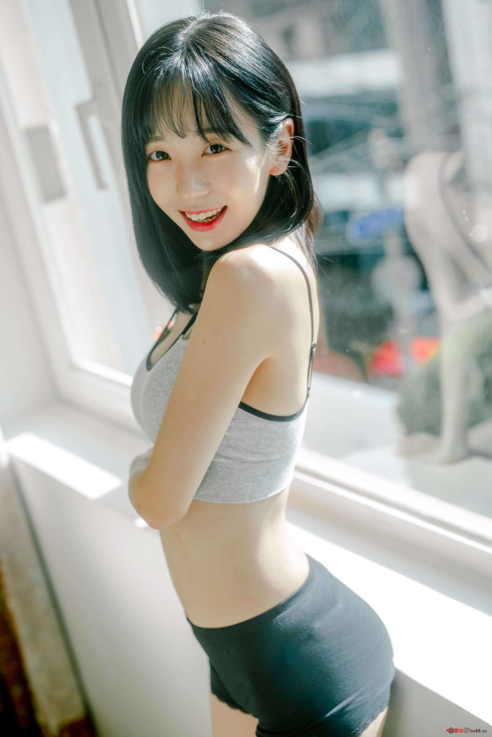 https://www.lss77.com/wp-content/uploads/2023/03/1677696844-871c14878fa75bc-1601x2400.jpg