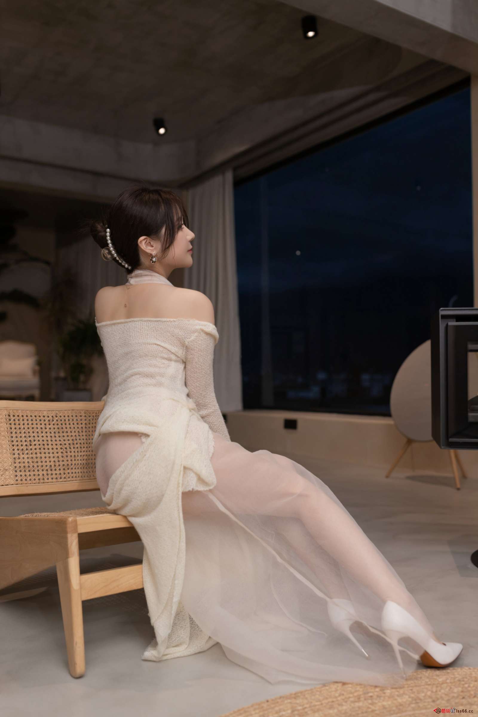 https://www.lss77.com/wp-content/uploads/2023/03/1677777449-e88a49bccde359f-1600x2400.jpg