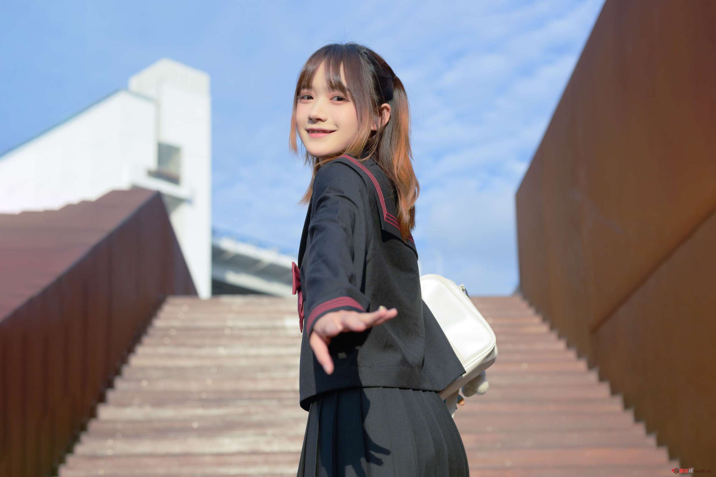 https://www.lss77.com/wp-content/uploads/2023/03/1678008093-3994f23bfb2b899-2400x1600.jpg