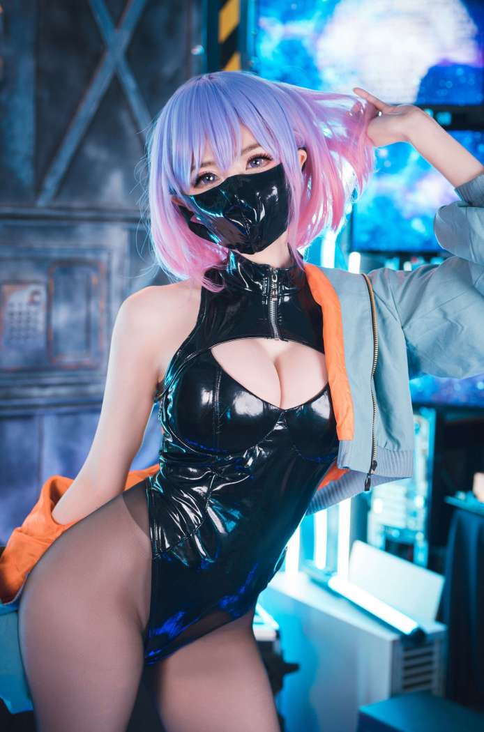 Sally Dorasnow – Lucy Cyberpunk [30P60MB]