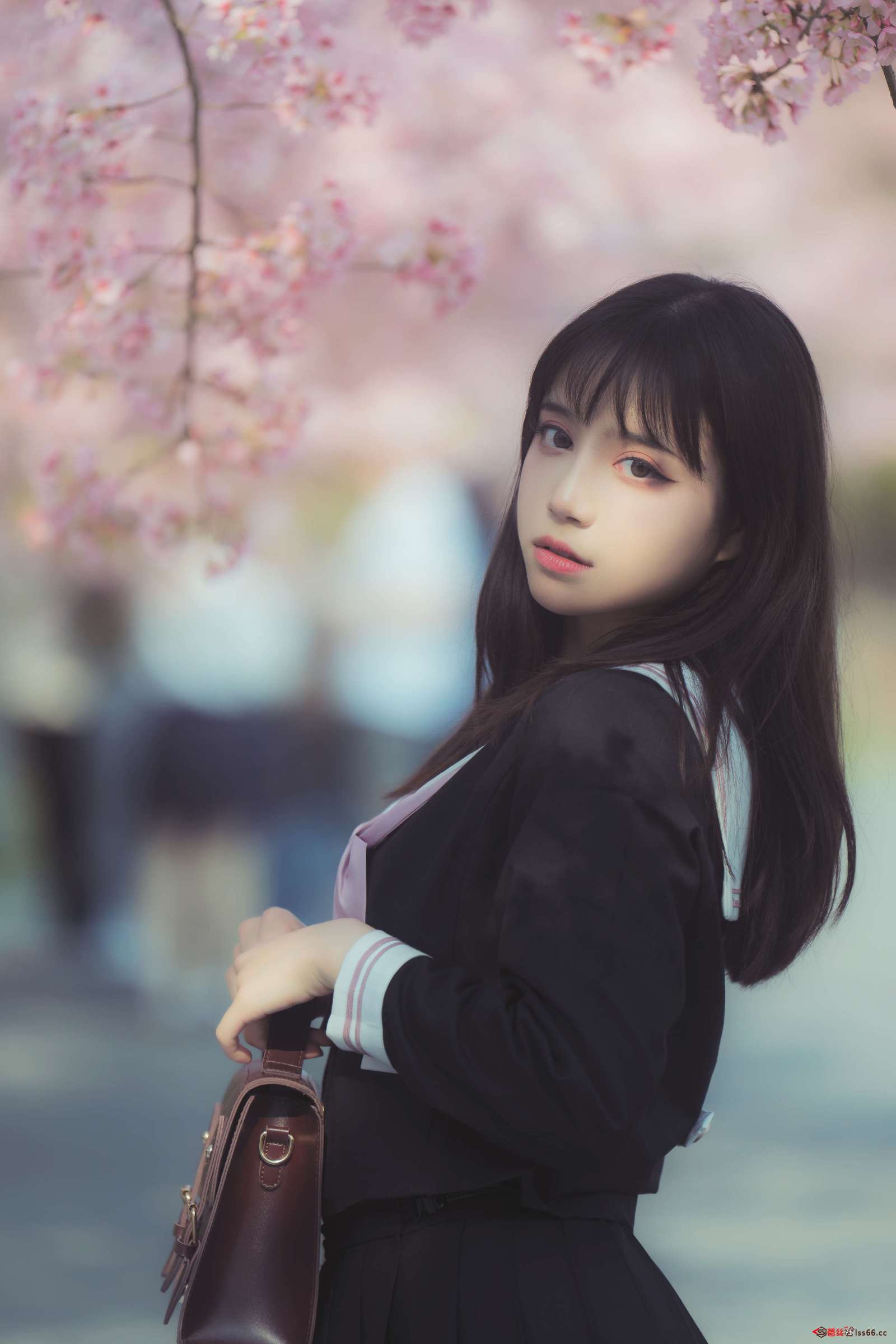 https://www.lss77.com/wp-content/uploads/2023/03/1679638492-93dd4de5cddba2c-1600x2400.jpg