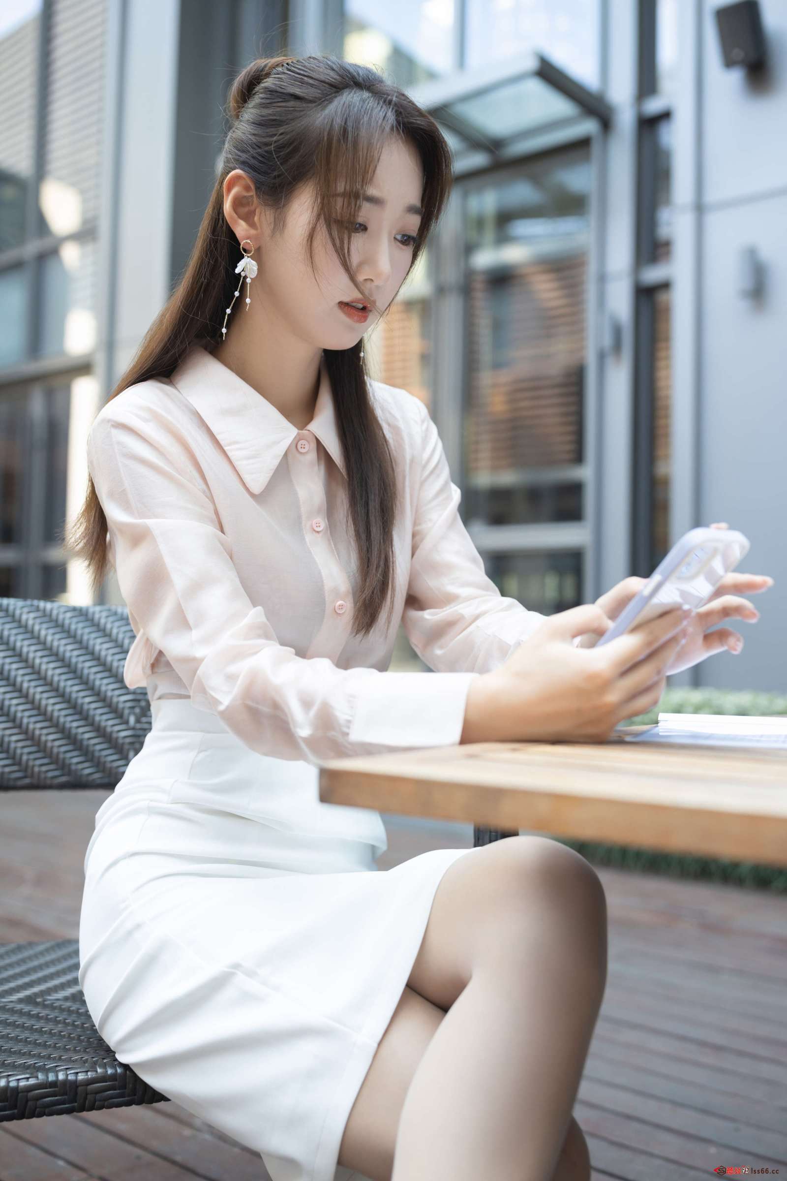 https://www.lss77.com/wp-content/uploads/2023/03/1679716754-096ec814d2392f3-1600x2400.jpg