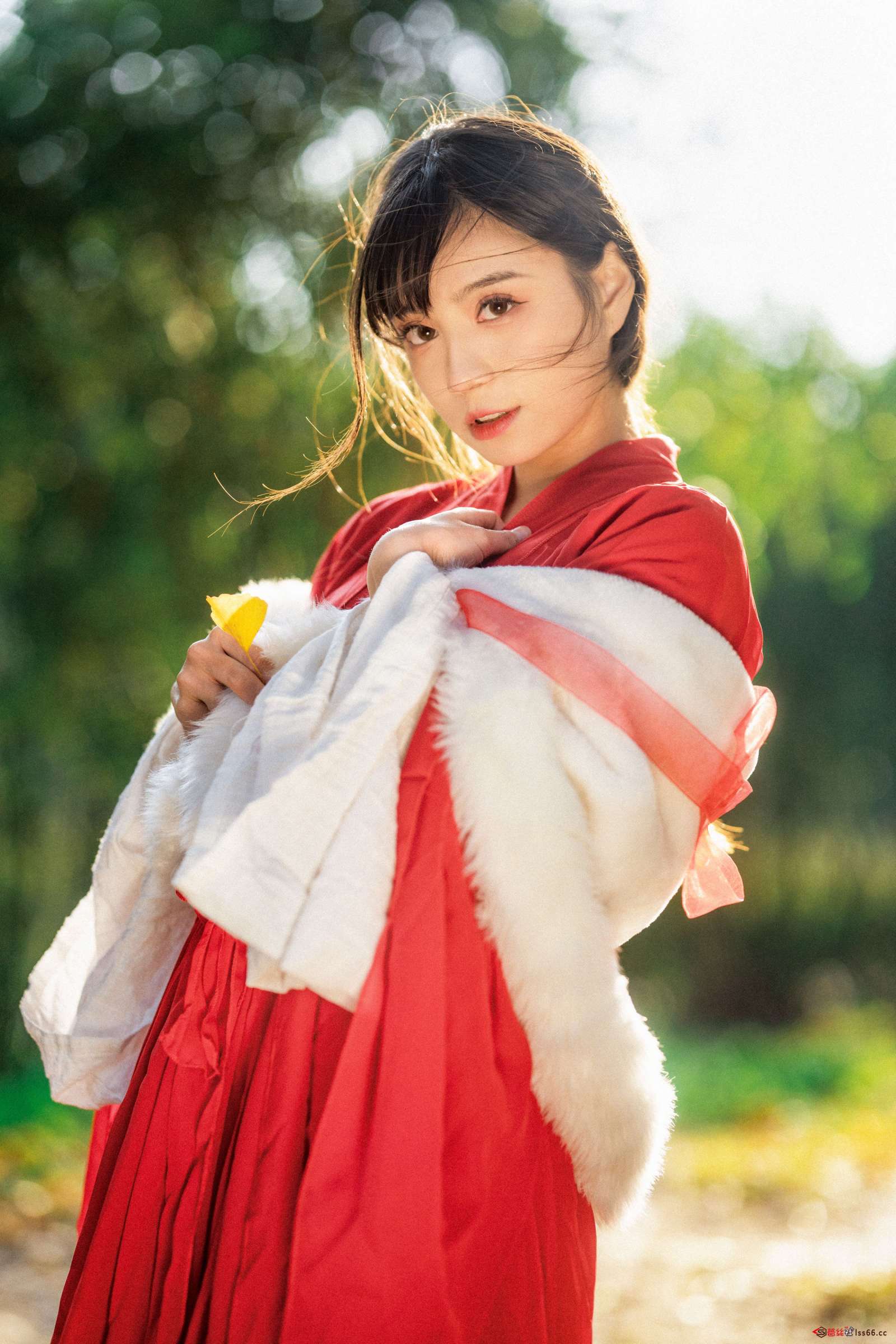 https://www.lss77.com/wp-content/uploads/2023/03/1680067094-9e94b15ed312fa4-1600x2400.jpg
