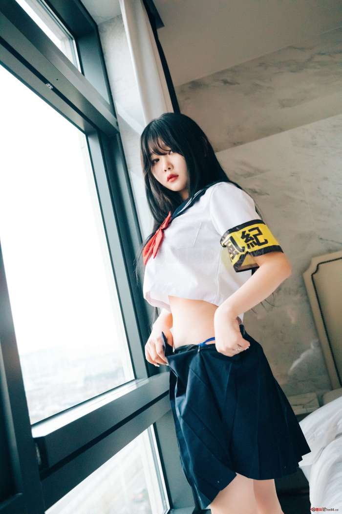 [Loozy] Zia – Extra visible 01 [53P+5V-1.55GB]