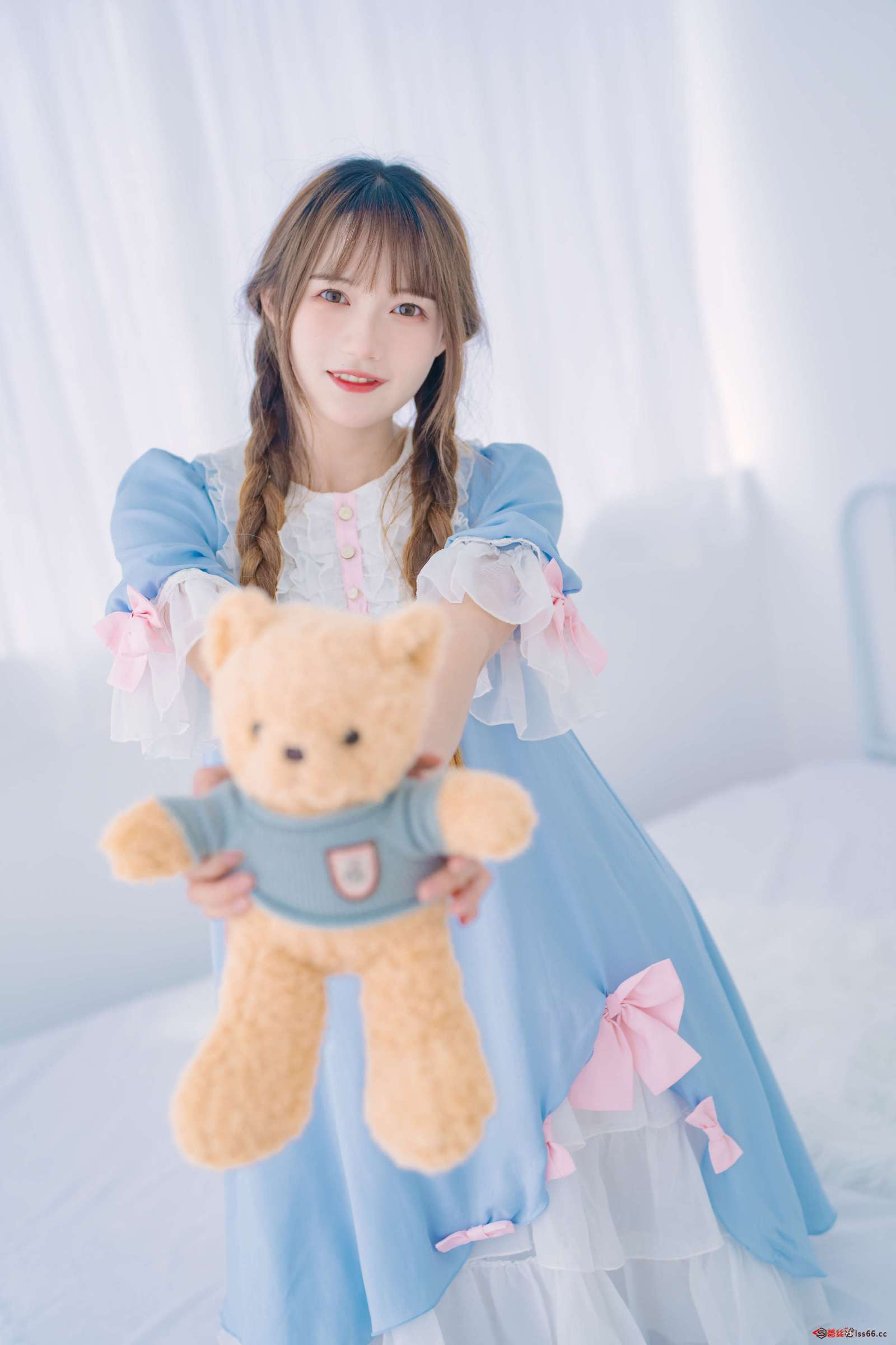 https://www.lss77.com/wp-content/uploads/2023/03/1680239384-93dd4de5cddba2c-1600x2400.jpg