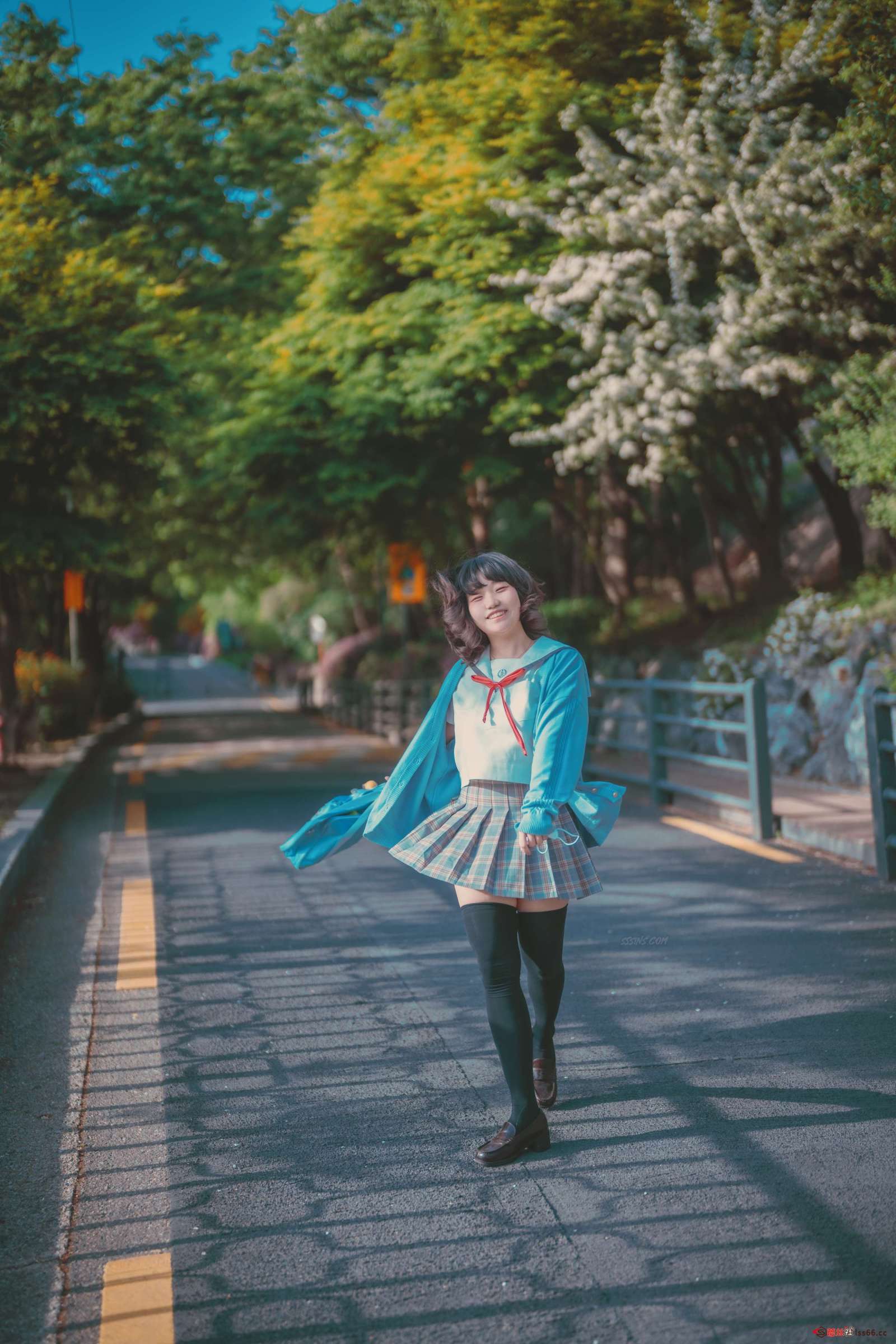 https://www.lss77.com/wp-content/uploads/2023/04/1680336452-2ba100d60448c3b-1600x2400.jpg