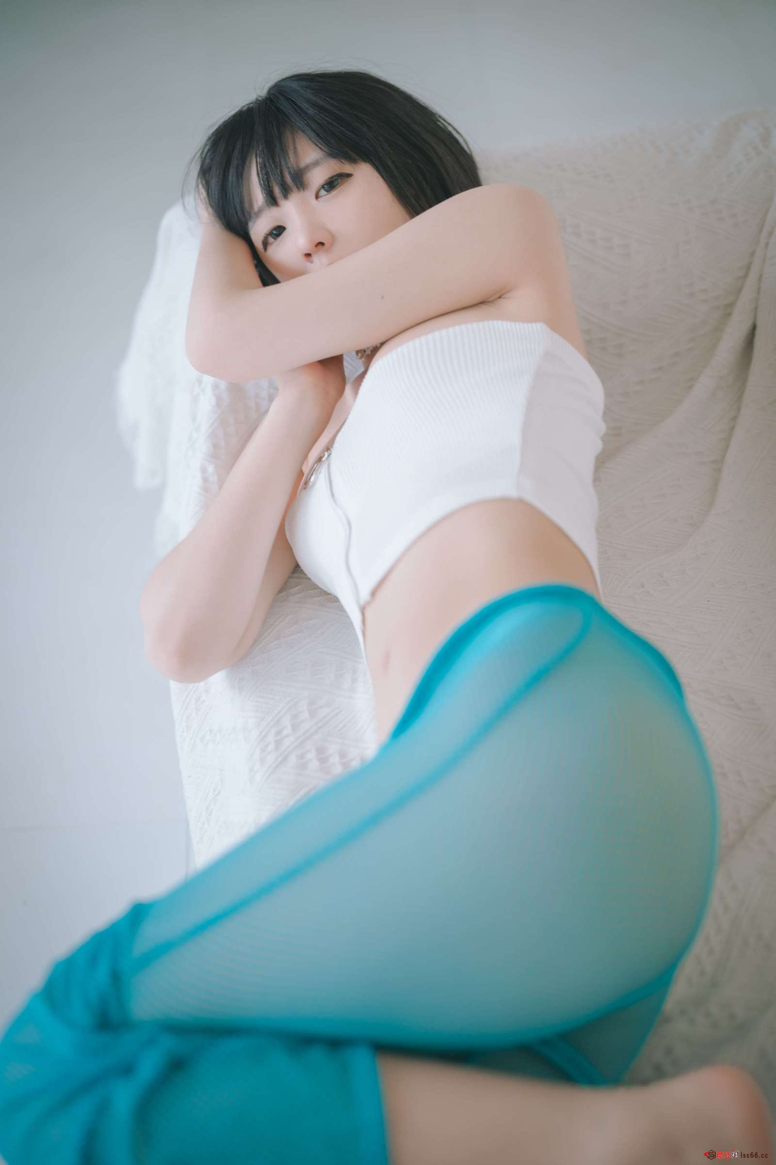 https://www.lss77.com/wp-content/uploads/2023/04/1680336607-88ddadec554e6dd-1600x2400.jpg
