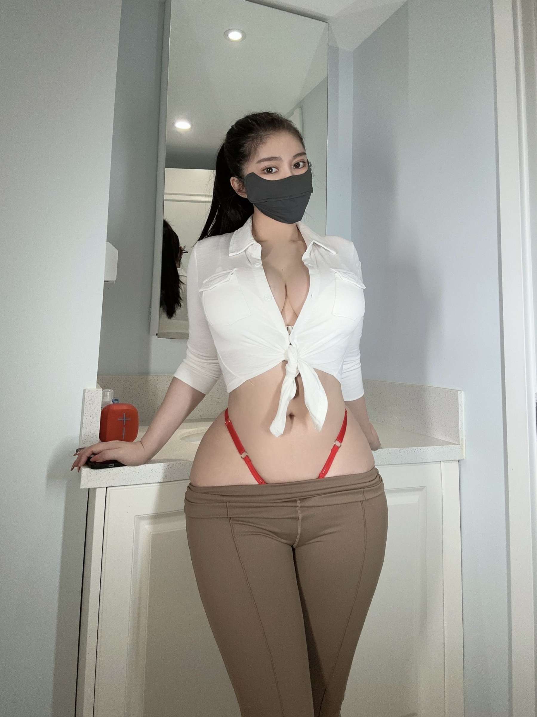 https://www.lss77.com/wp-content/uploads/2023/04/1680407272-e88a49bccde359f-1799x2400.jpg