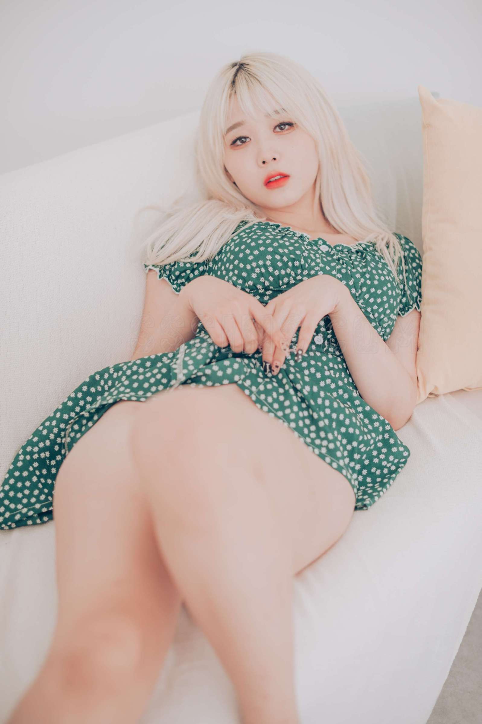 https://www.lss77.com/wp-content/uploads/2023/04/1680690944-1732cb437260c60-1597x2400.jpg