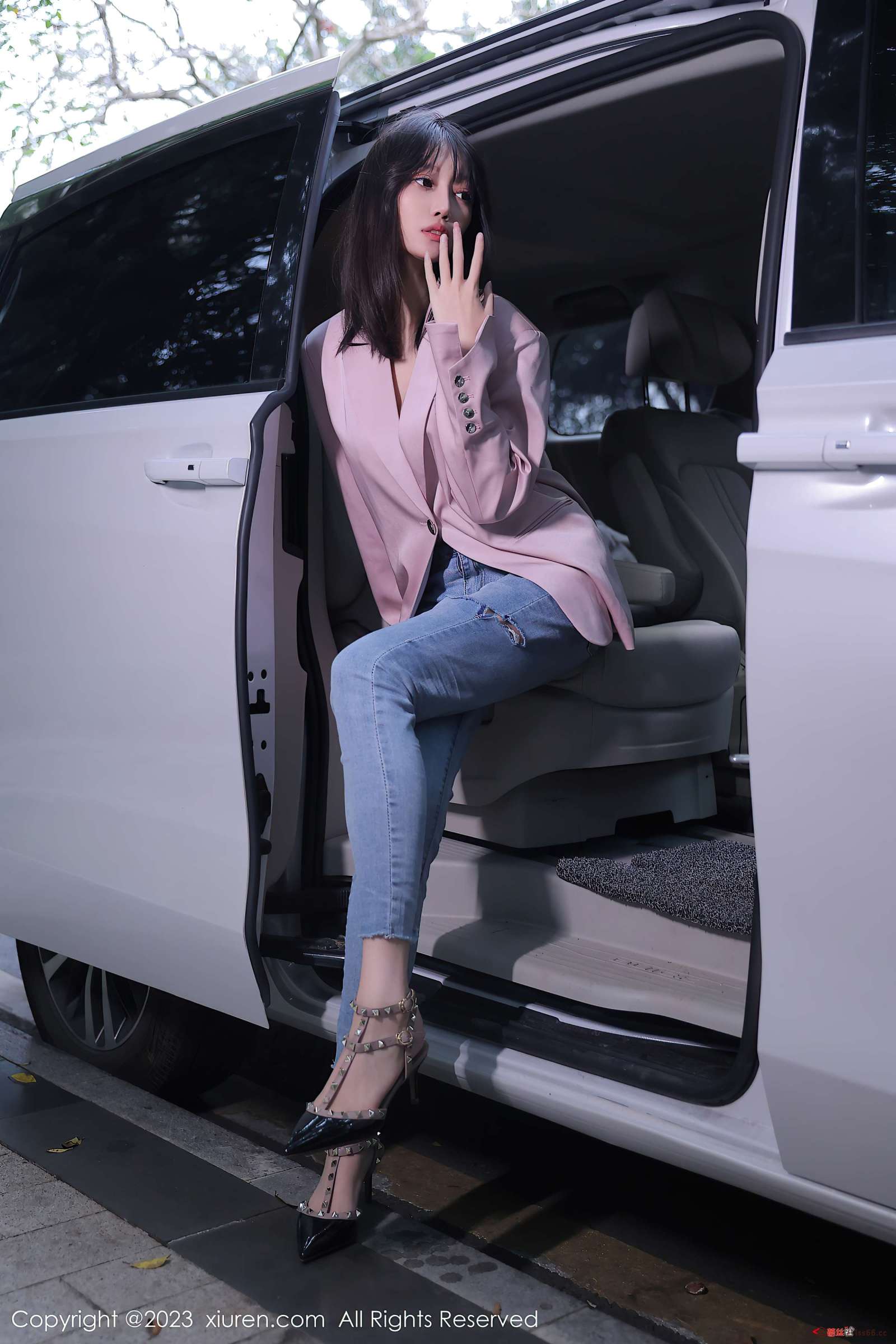 https://www.lss77.com/wp-content/uploads/2023/04/1680767449-926abae84a4bd33-1600x2400.jpg