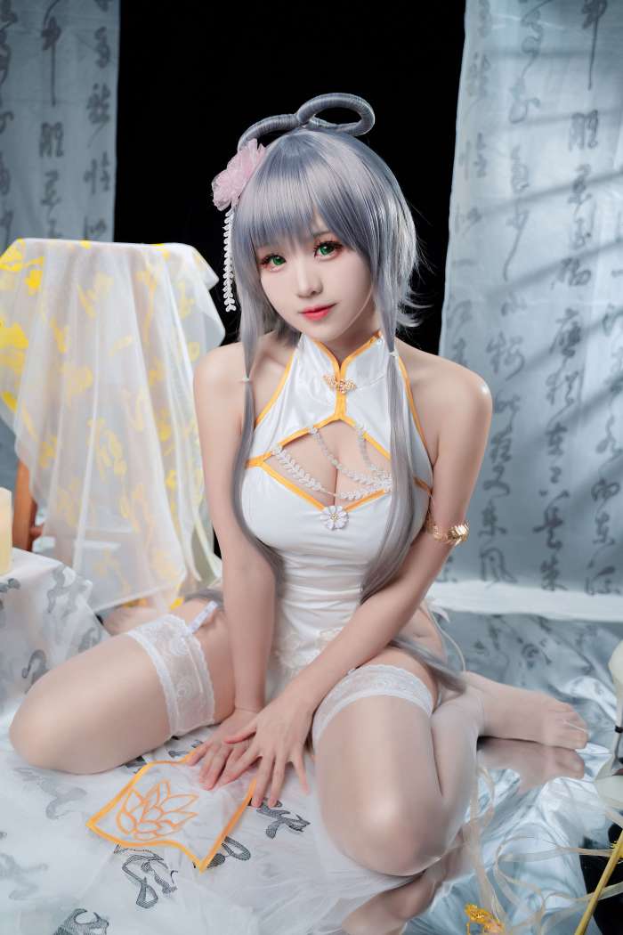 miko酱ww –  洛天依旗袍 [31P118MB]