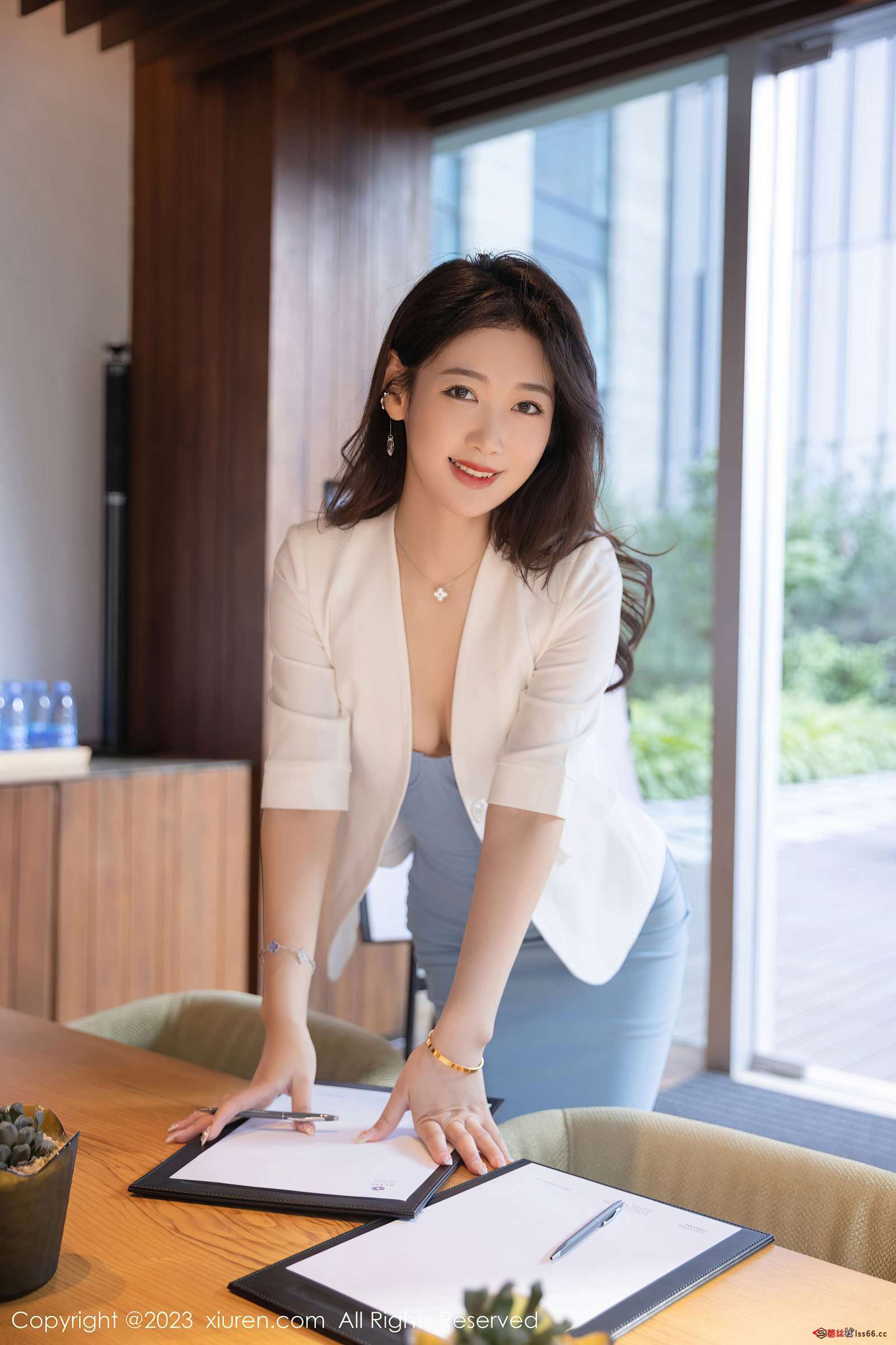https://www.lss77.com/wp-content/uploads/2023/04/1681028146-fcd04e26e900e94-1600x2400.jpg