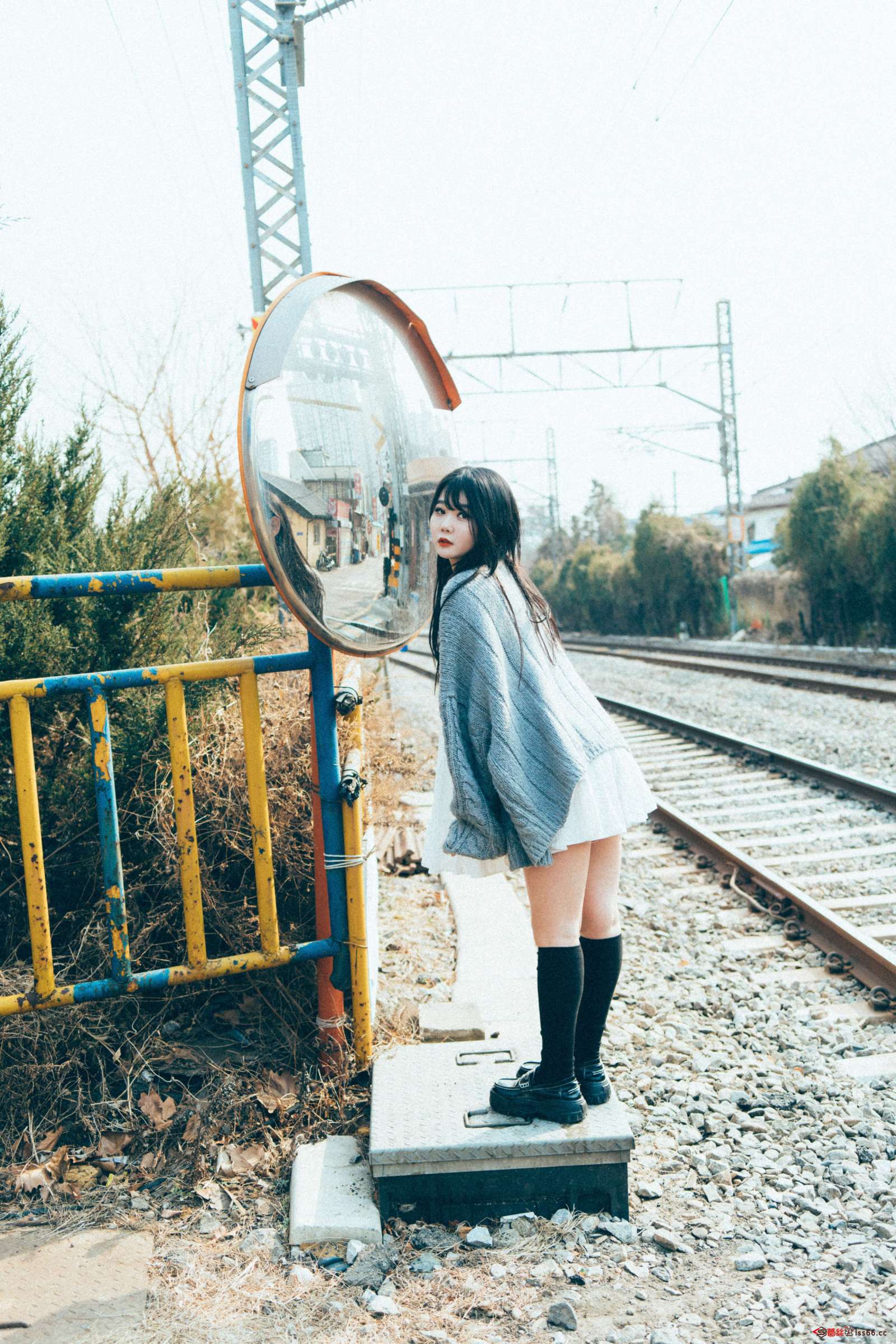 https://www.lss77.com/wp-content/uploads/2023/04/1681289356-568628e0d993b19-1600x2400.jpg