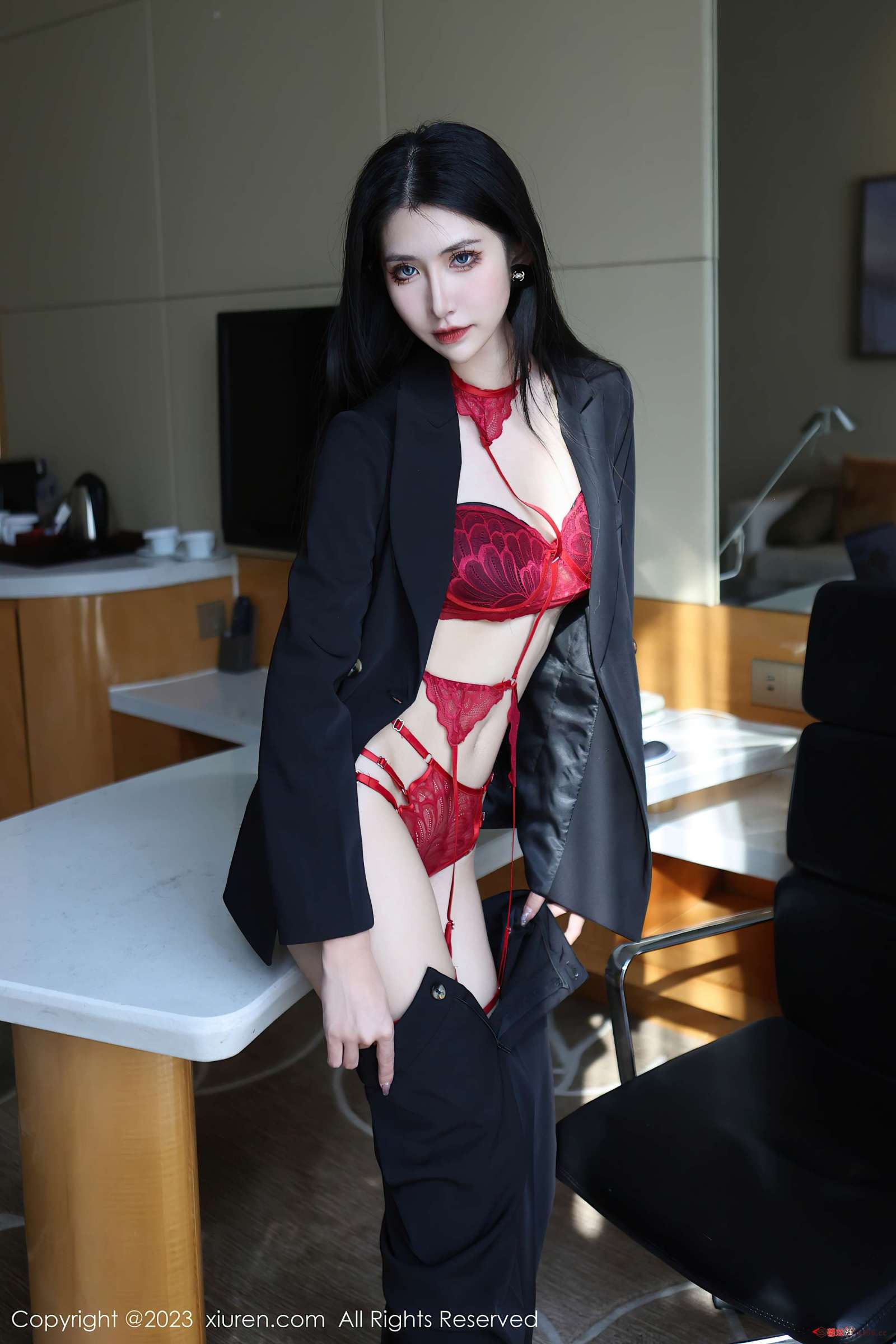 https://www.lss77.com/wp-content/uploads/2023/04/1681469225-c9df945f744f1f5-1600x2400.jpg