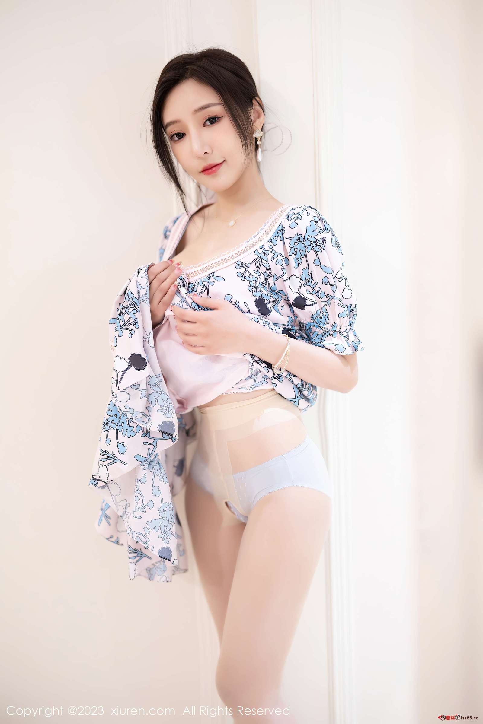 https://www.lss77.com/wp-content/uploads/2023/04/1682596667-ed0a75eeb69b34d-1600x2400.jpg
