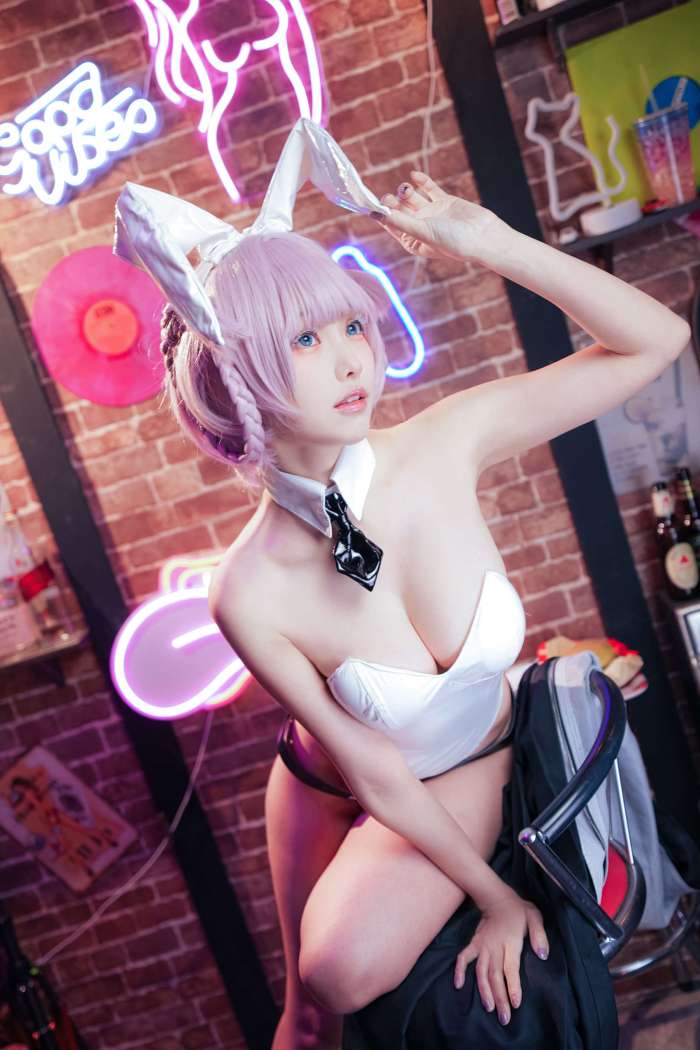 ElyEE子 –  Nazuna (Bunny & Night) [40P-117MB]