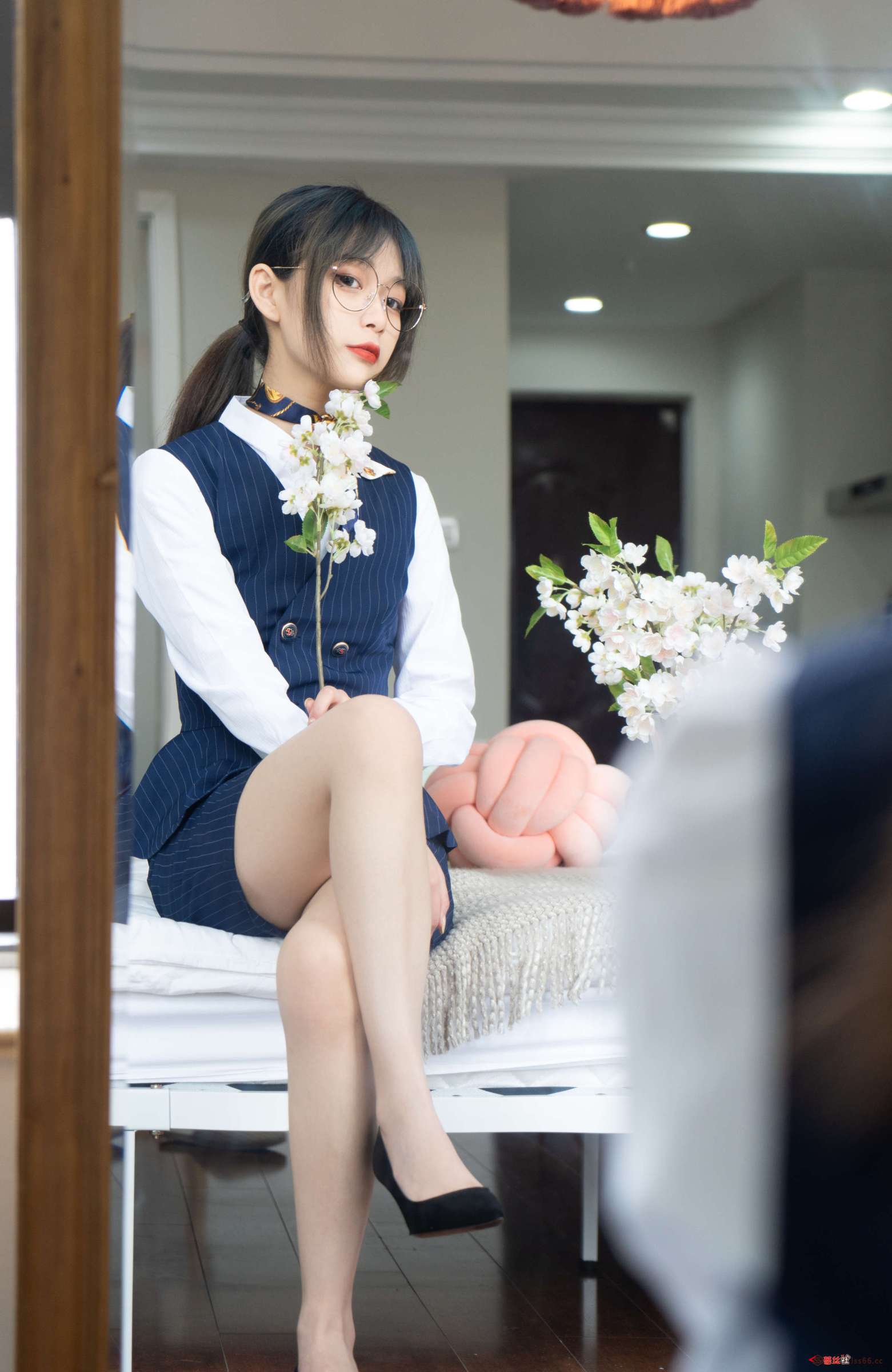 https://www.lss77.com/wp-content/uploads/2023/05/1683367834-dc5e819e186f11e-1561x2400.jpg