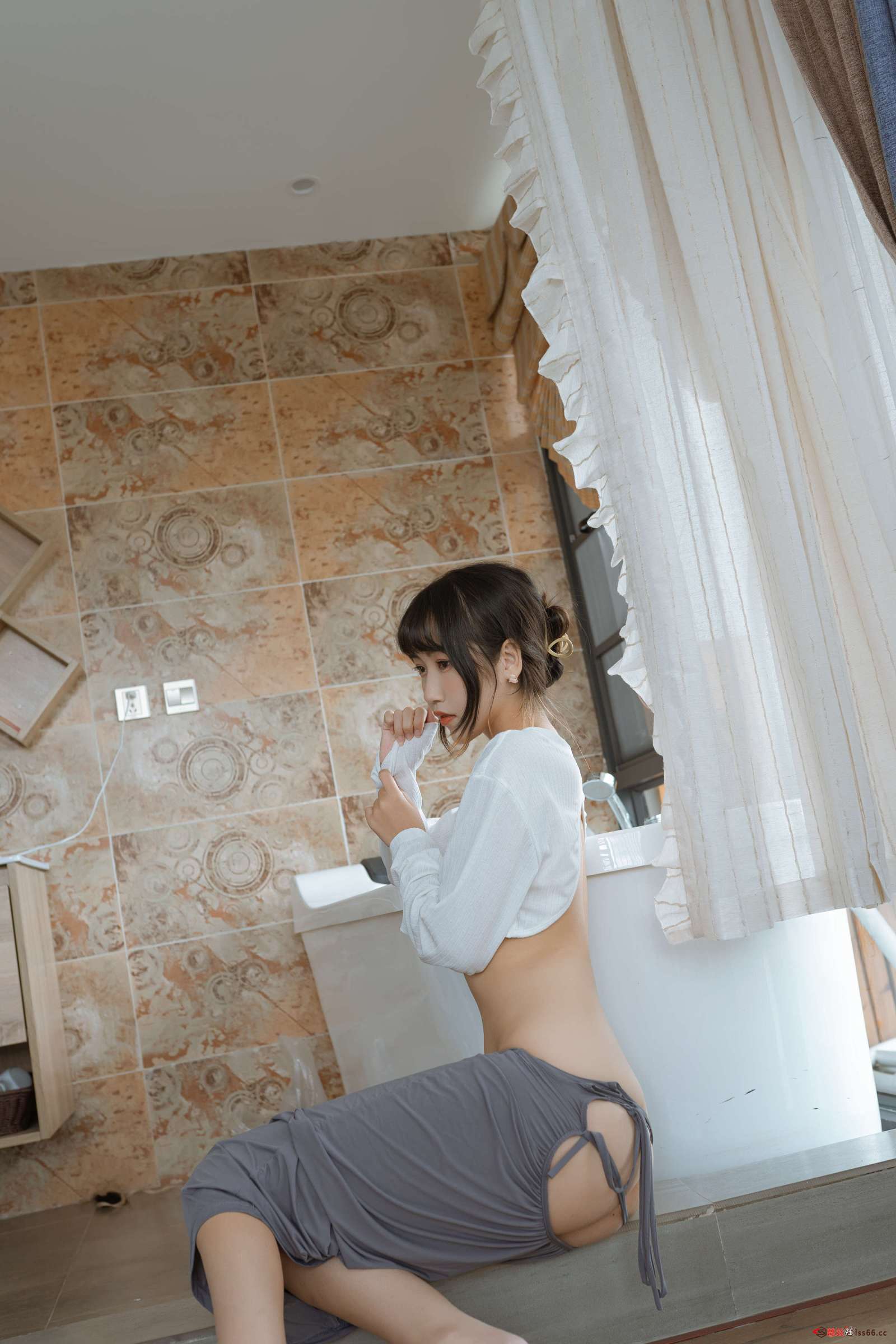 https://www.lss77.com/wp-content/uploads/2023/05/1683896312-c4de9fe96832a87-1600x2400.jpg