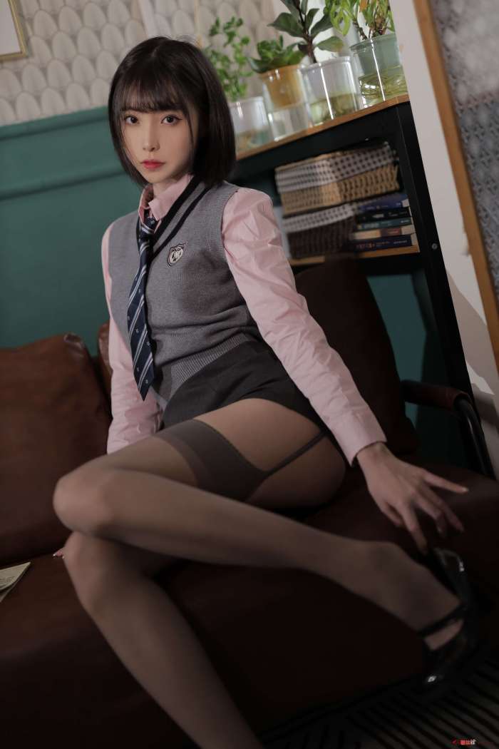 许岚LAN – 韩系制服 [40P292MB]